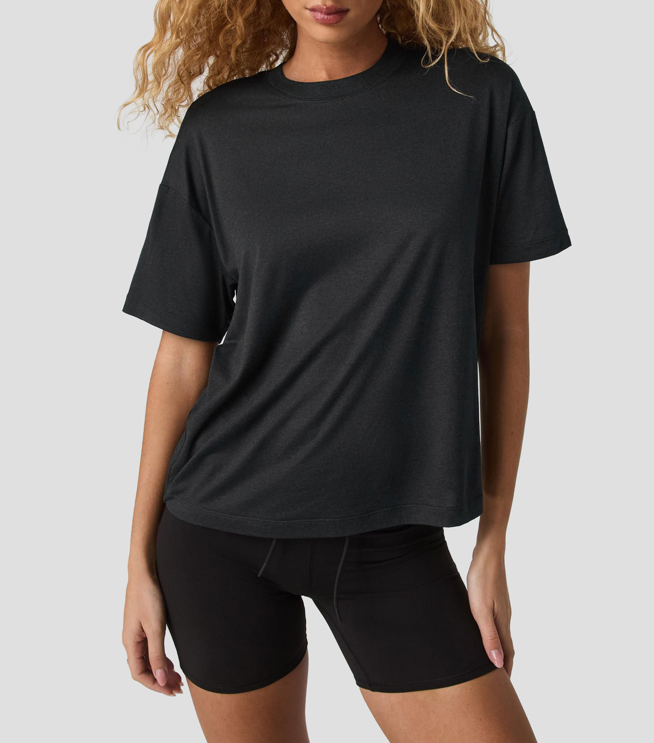 Playera para entrenamiento cuello redondo manga corta lisa Mujer