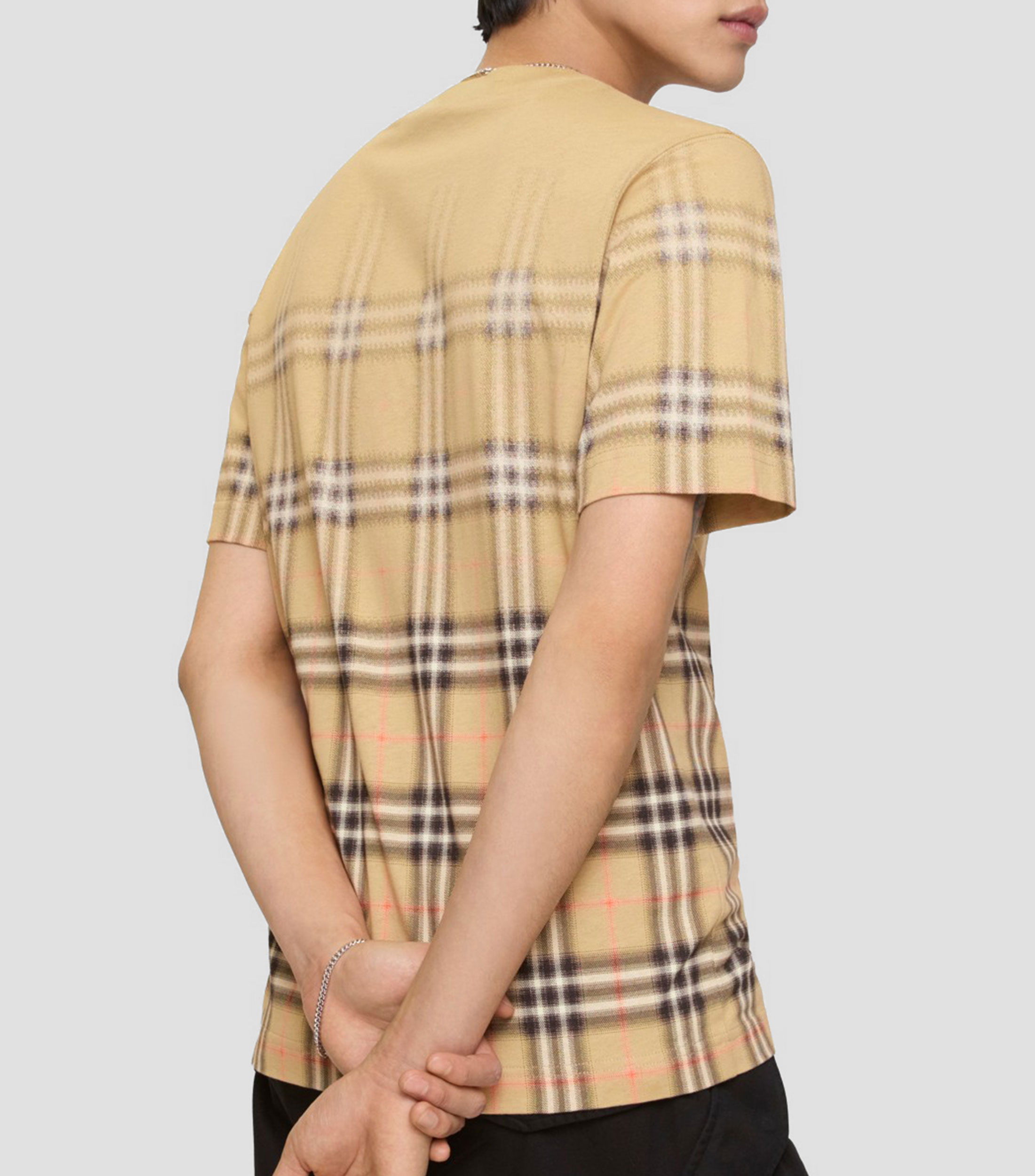 Playera de cuello redondo con manga corta y cuadros Hombre