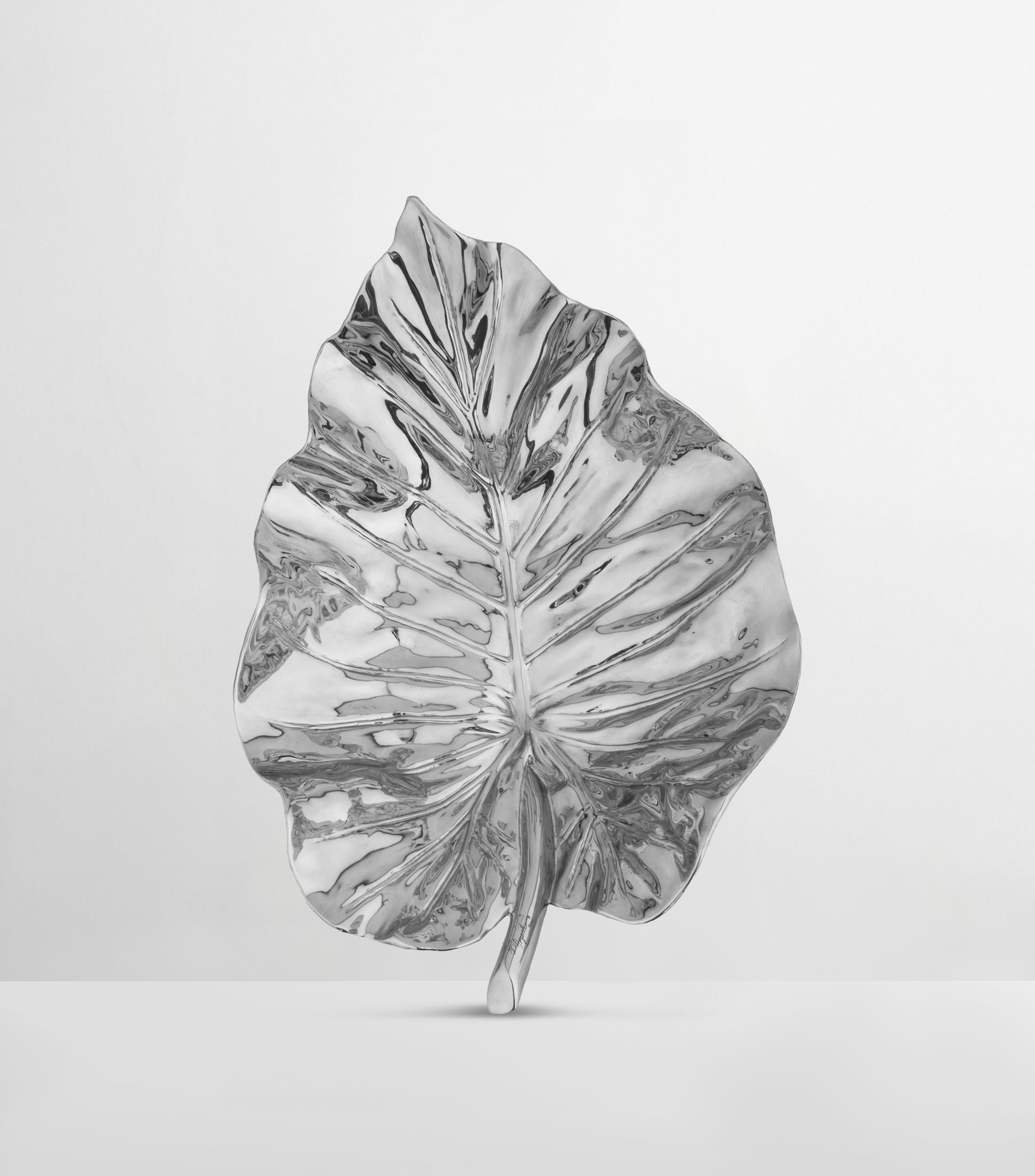 Frutero en forma de hoja en plata