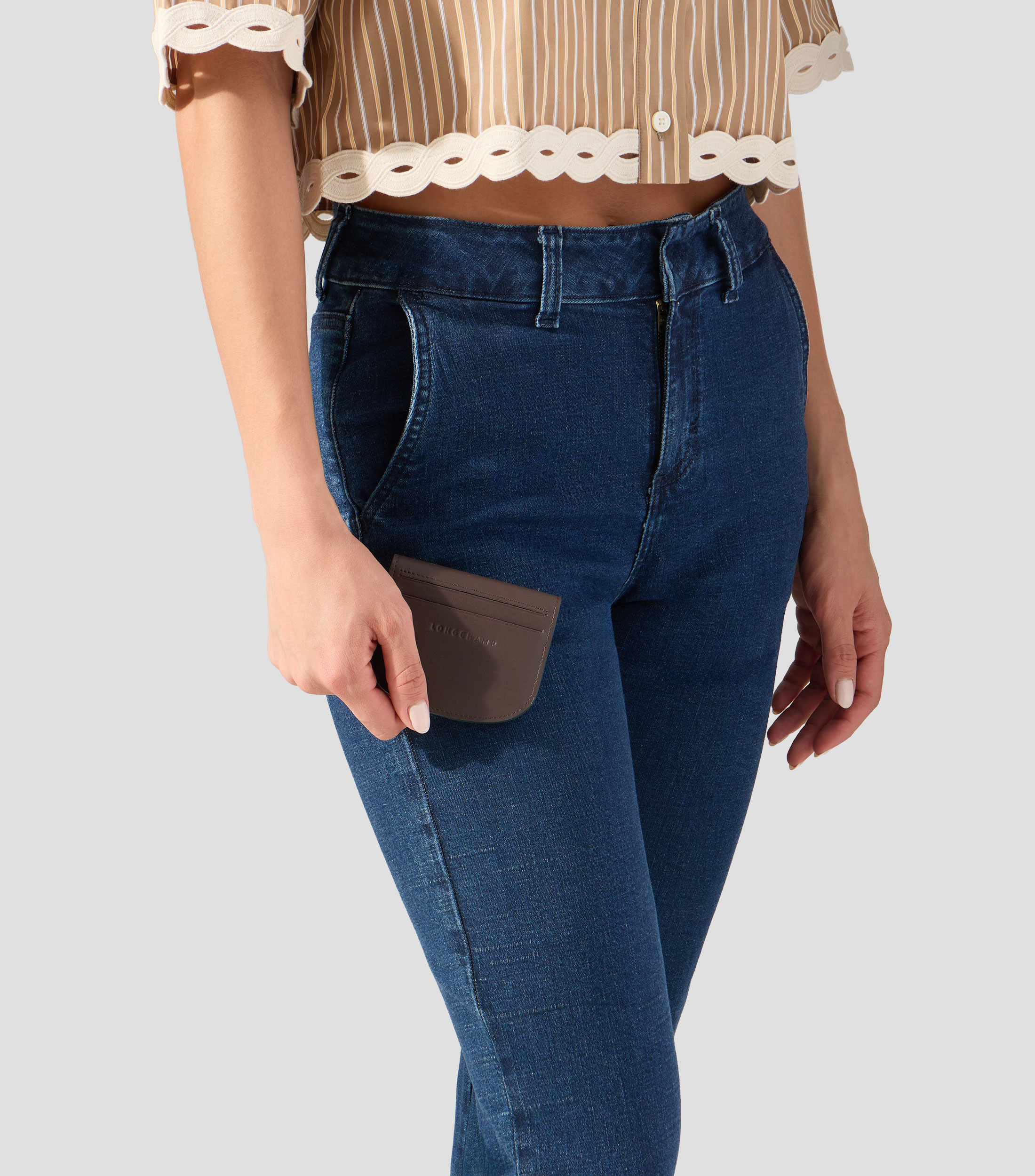 Tarjetero café obscuro en piel Le Pliage Xtra liso Mujer