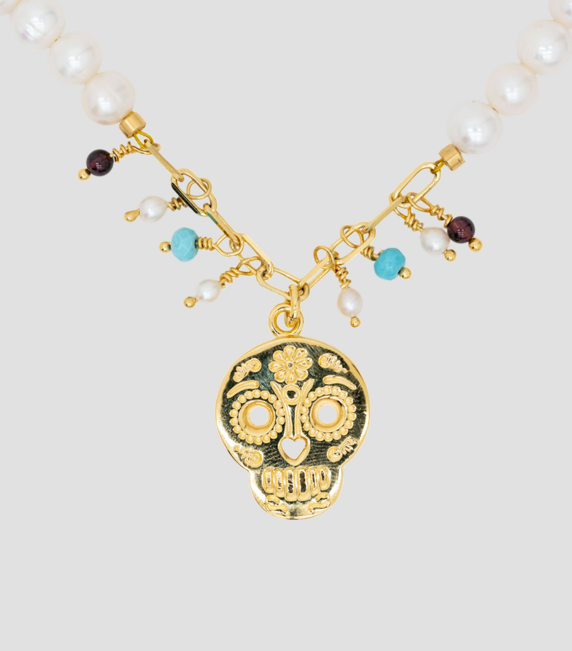 Collar con Perlas y Calavera Mujer