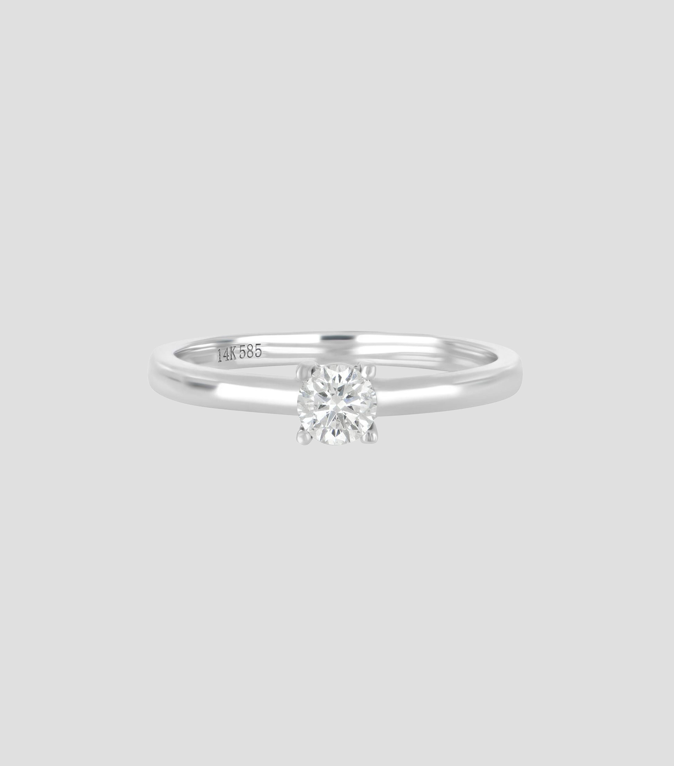 Anillo en oro blanco de 14 kilates con diseño de cruz e incrustación de diamantes naturales Mujer