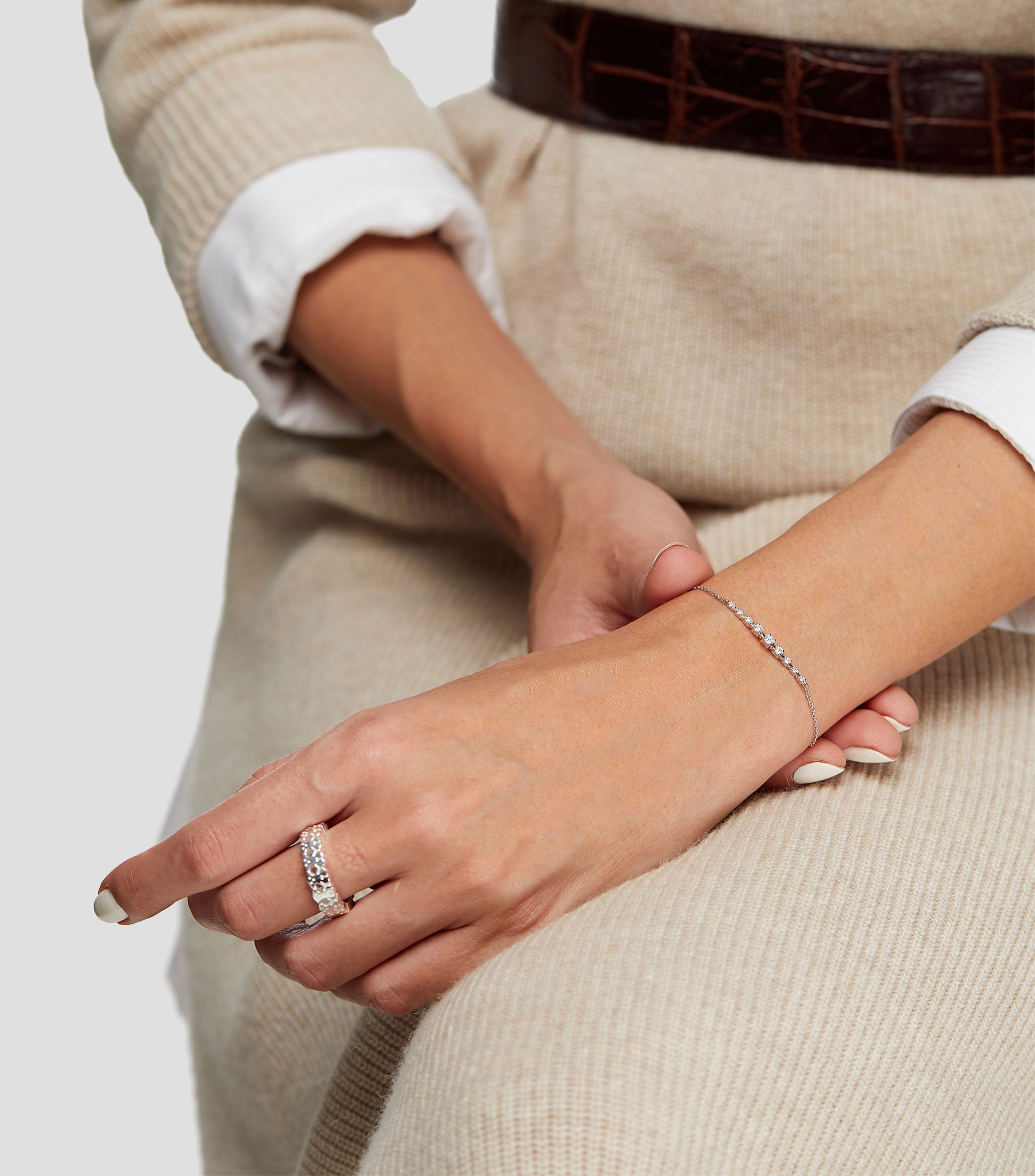 Pulsera en Oro blanco 18 Kilates con piedras Riviere Mujer