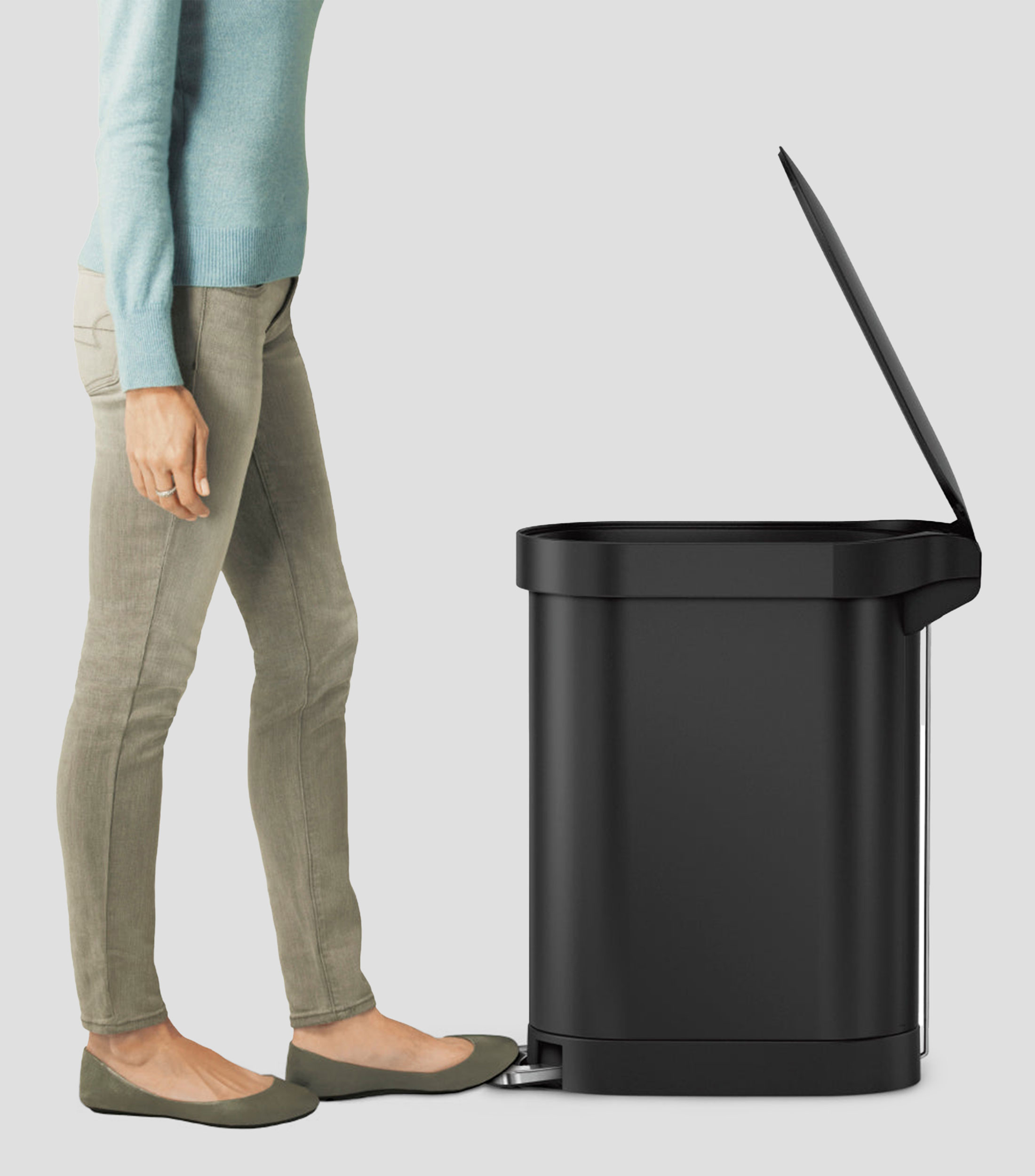 Bote de basura rectangular con pedal en acero inoxidable 45 L