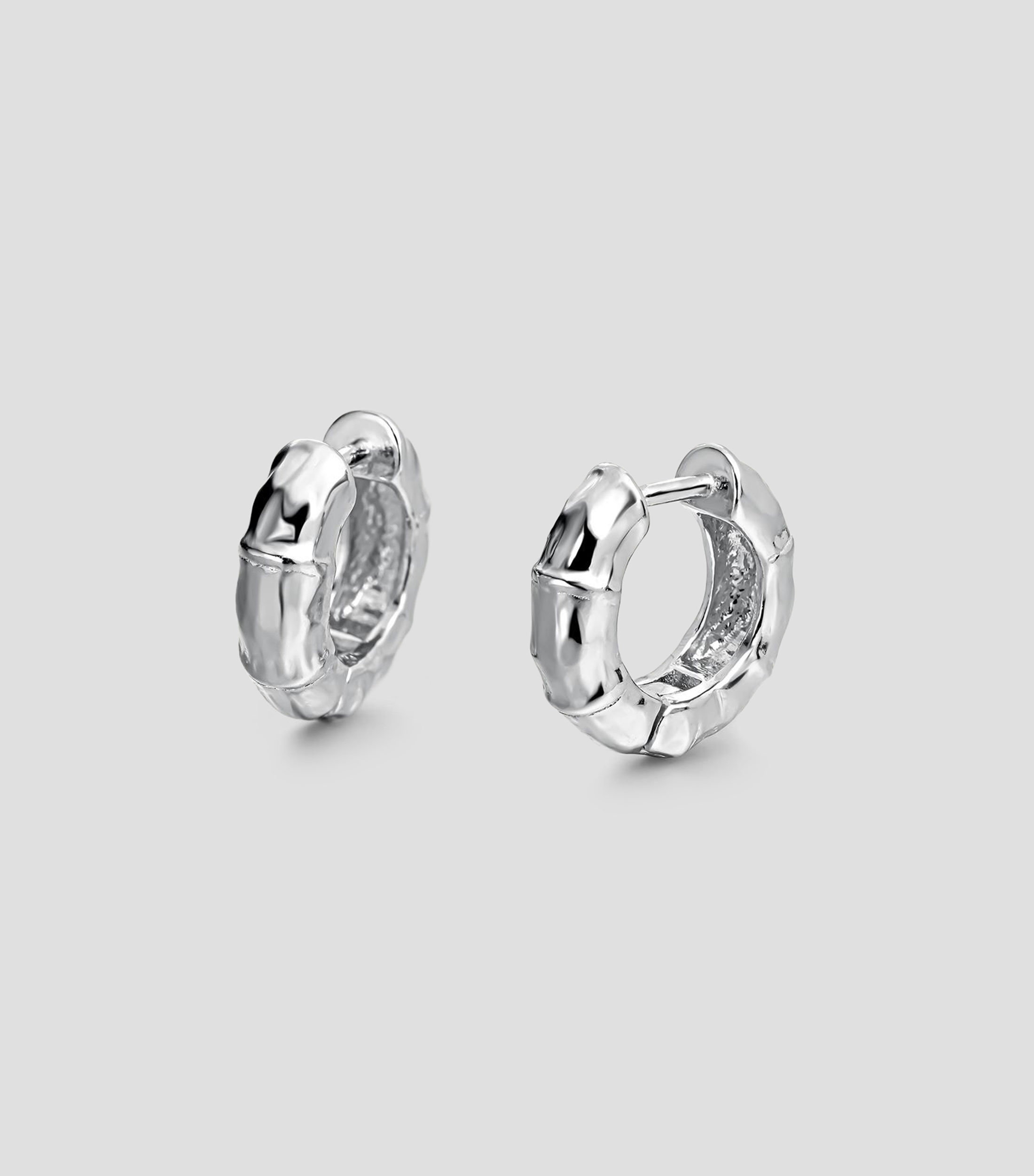 Pendientes en plata .925de aro pequeño con textura Bambú Mujer