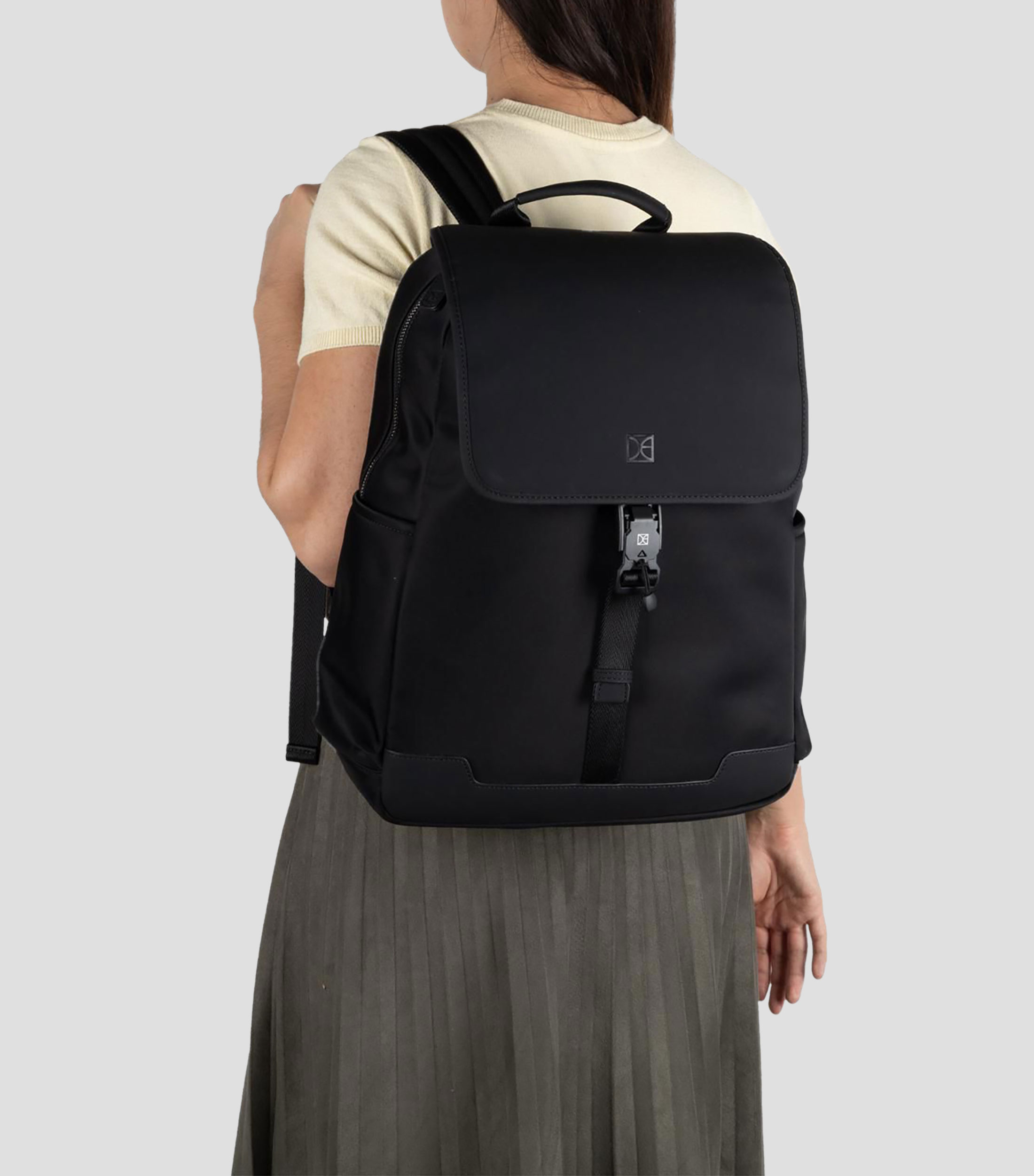 Mochila para laptop 15" VESOLI negra Unisex