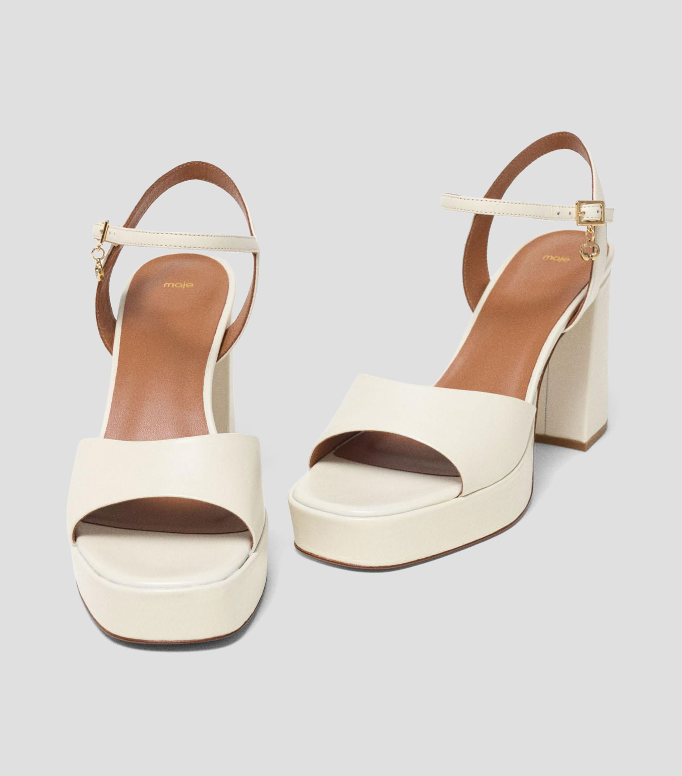 Zapatillas con tacón alto cuadrado Mujer