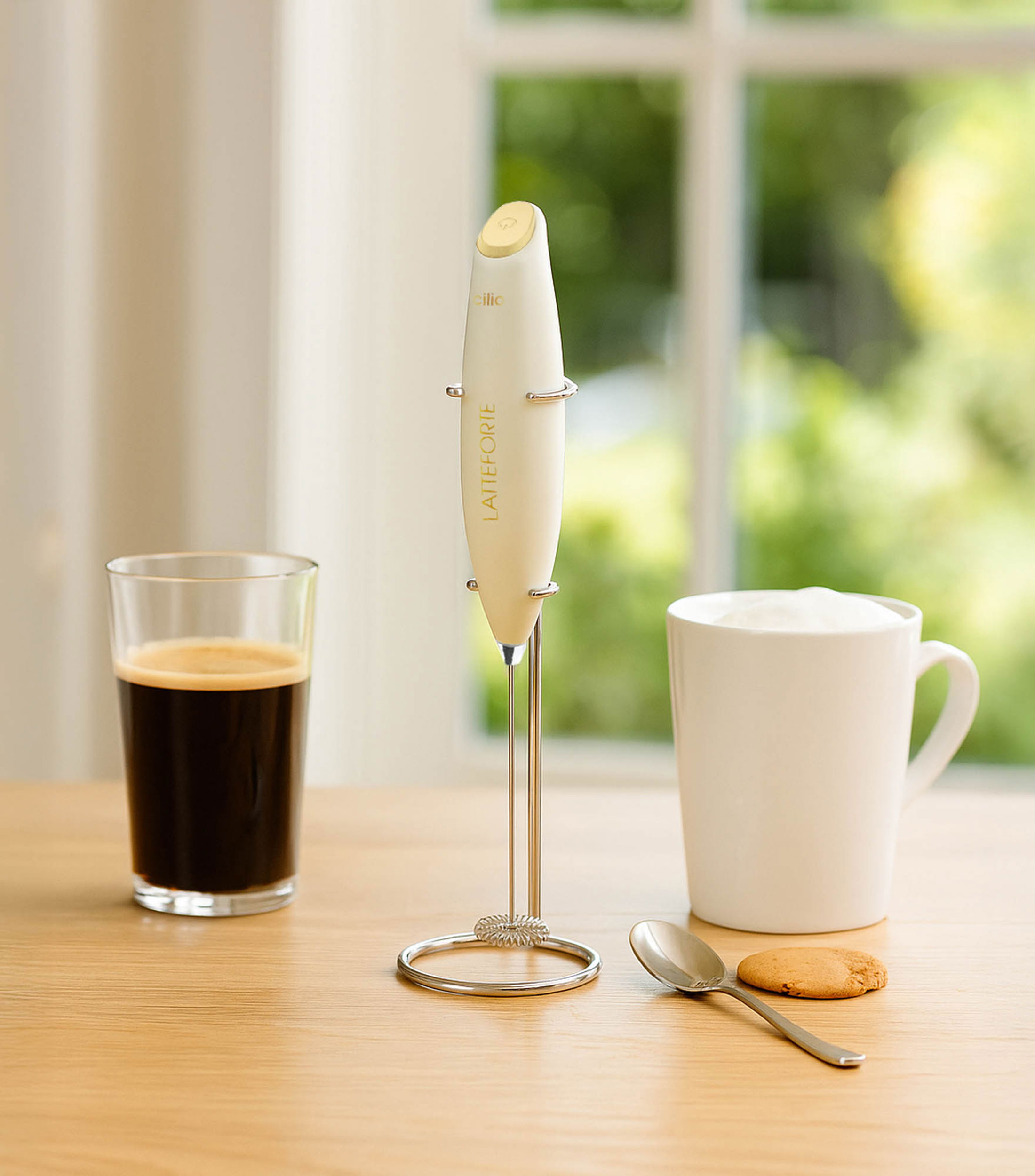 Espumador de leche blanco