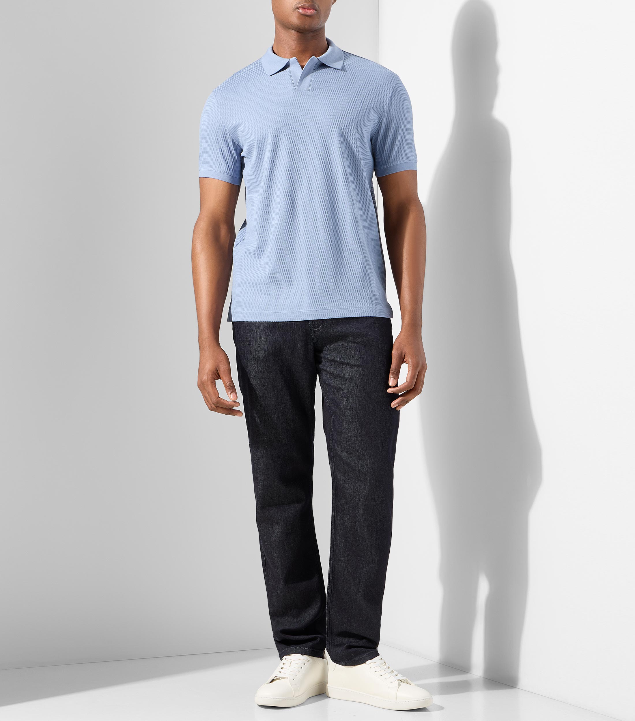 Playera tipo polo manga corta con microdiseños Hombre