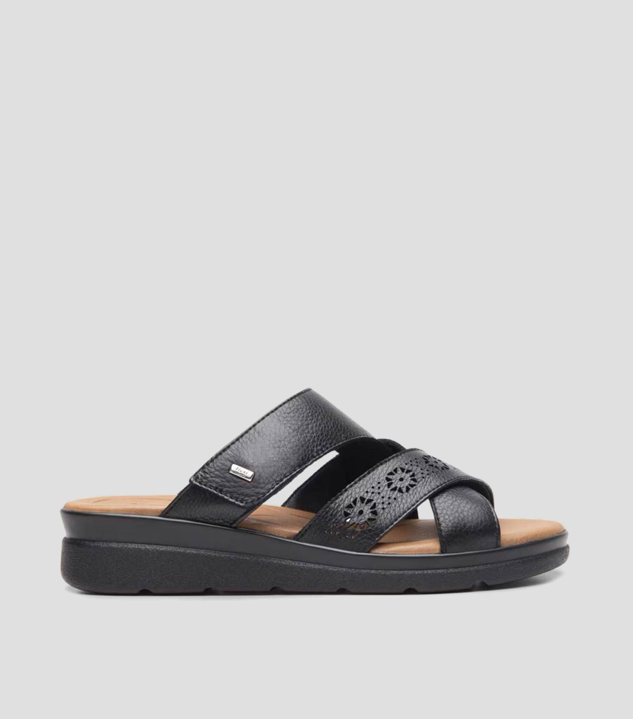 Sandalias con tacón bajo de cuña Dariana Mujer