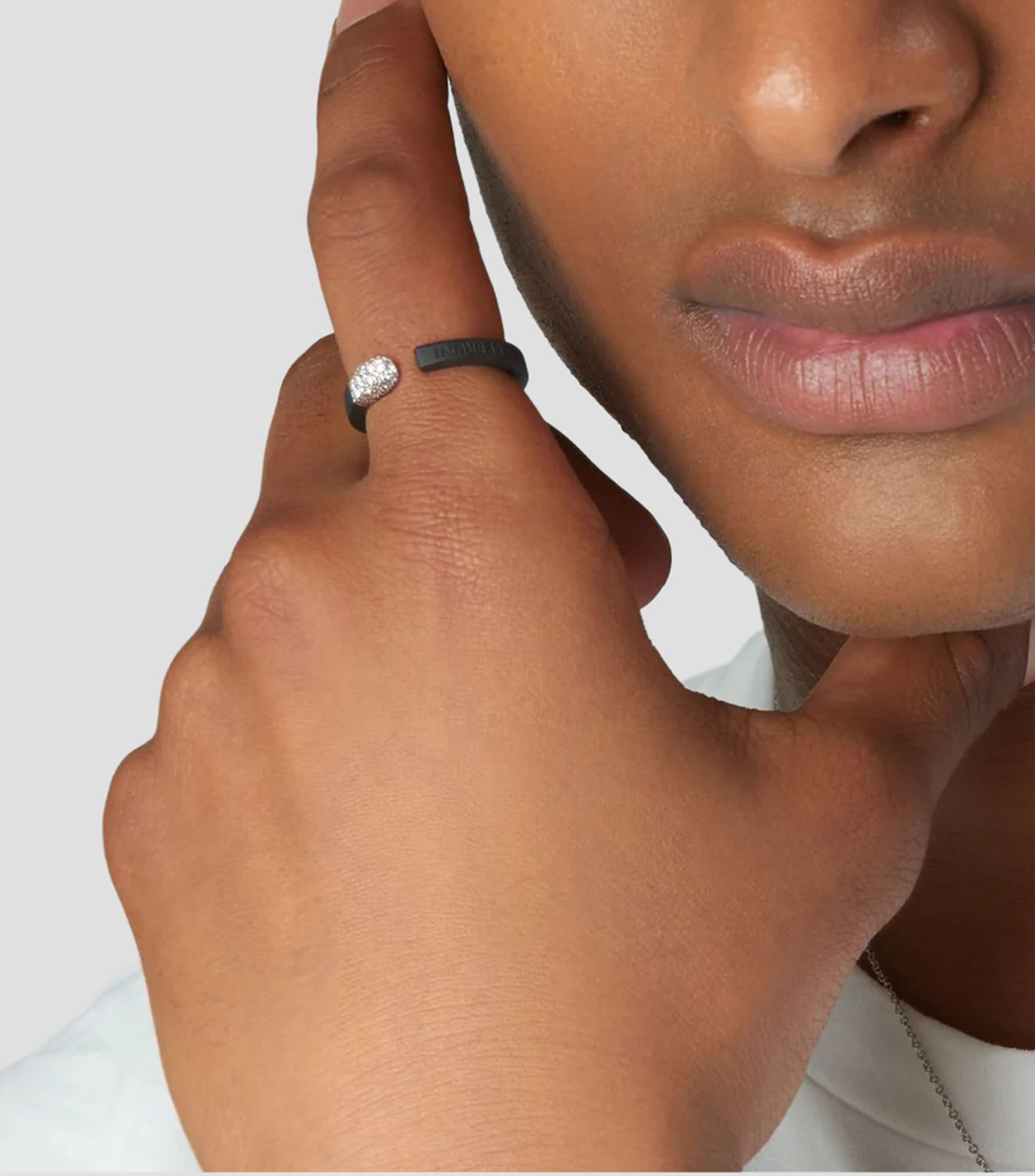 Anillo con diamantes Unisex