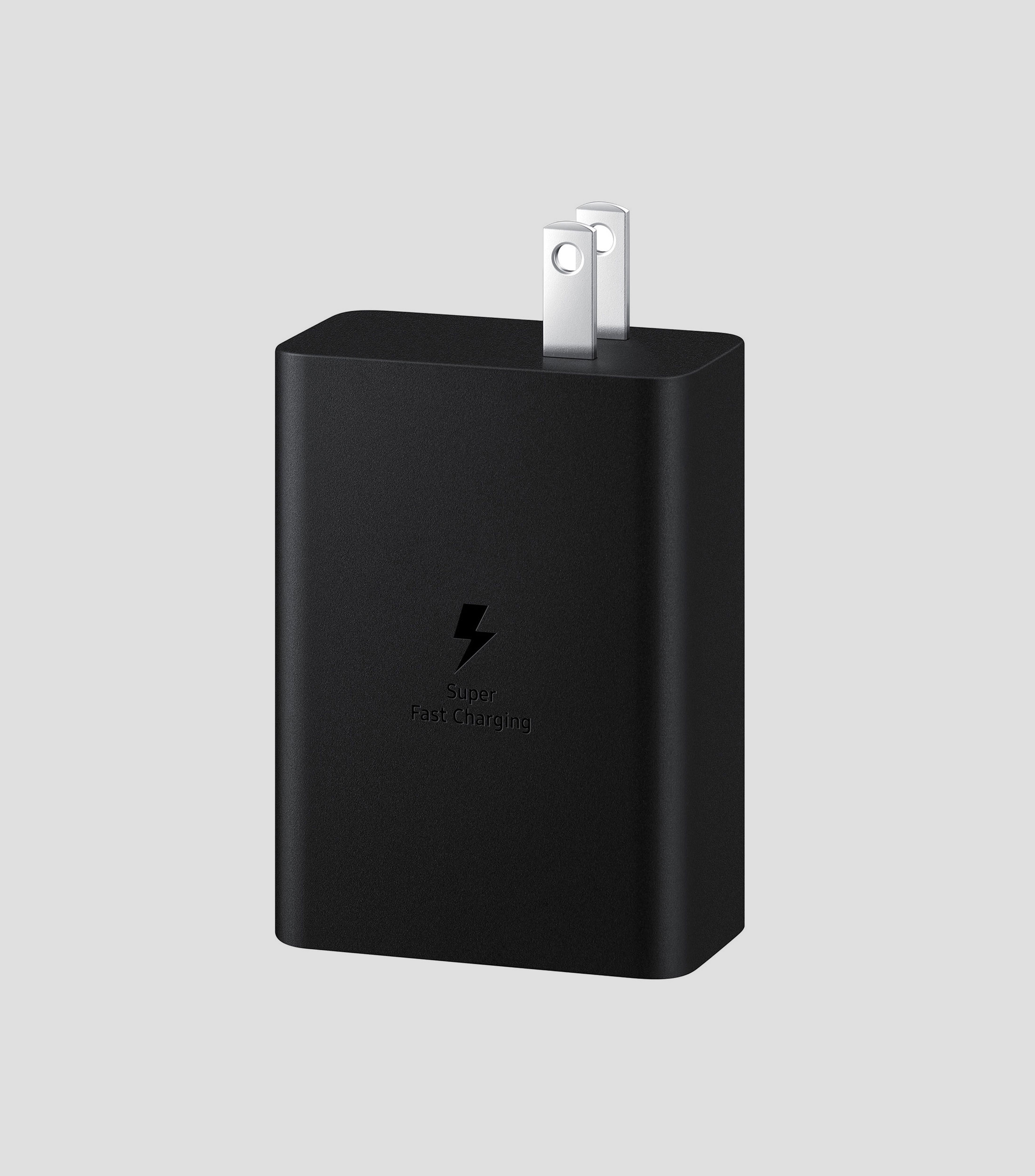 Cargador con triple puerto USB A 65 W