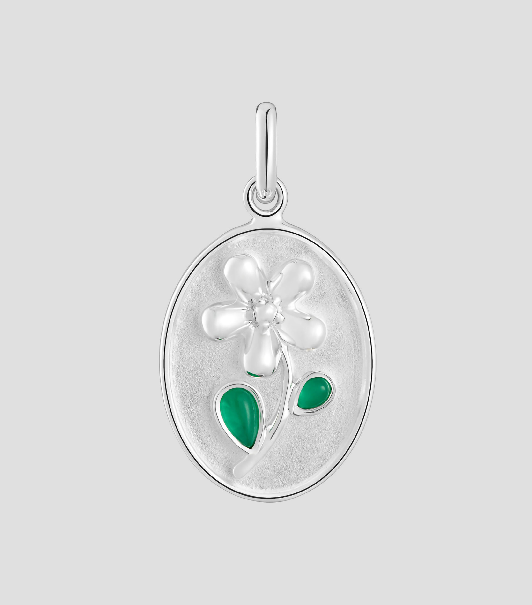 Dije en Plata Daisy Mujer