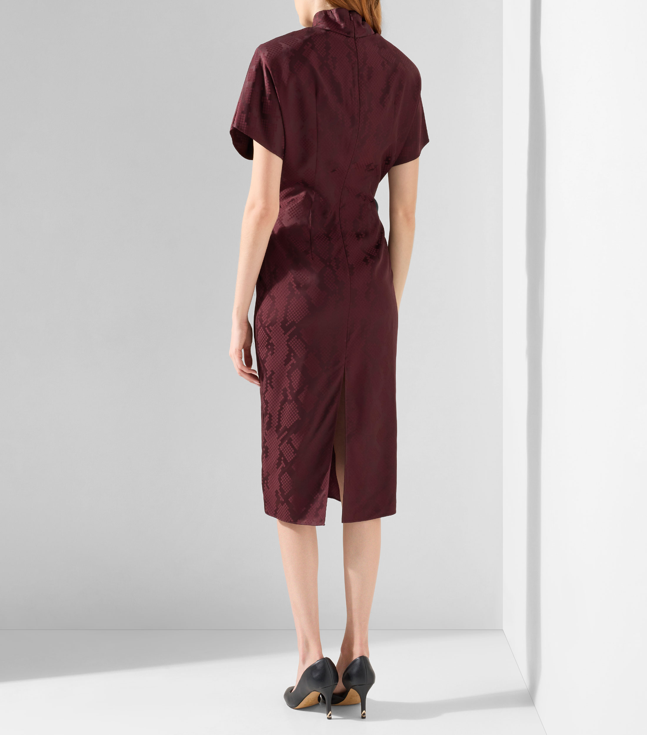 Vestido midi estampado Mujer