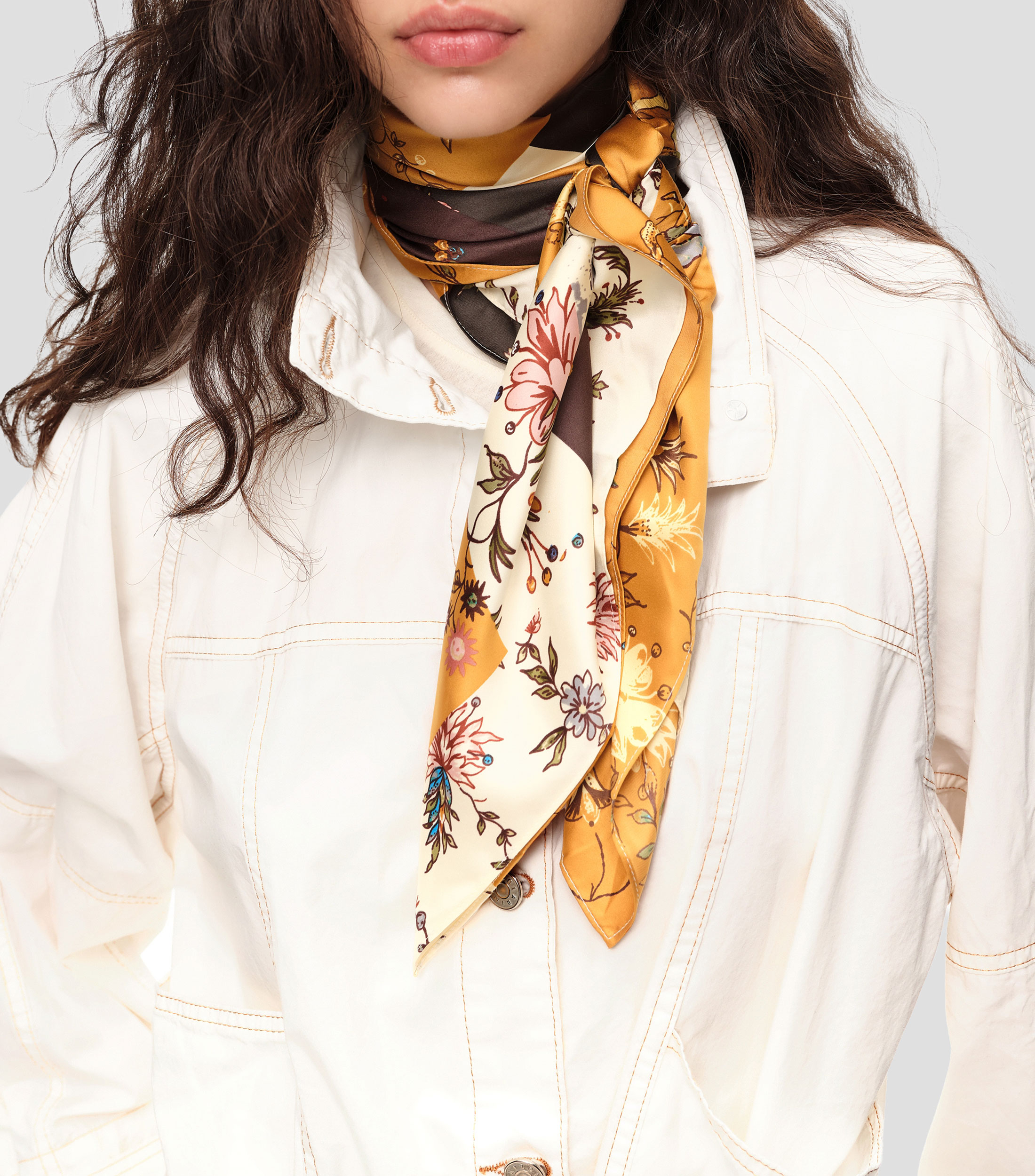 Pañuelo estampado patchwork romantic flowers Mujer