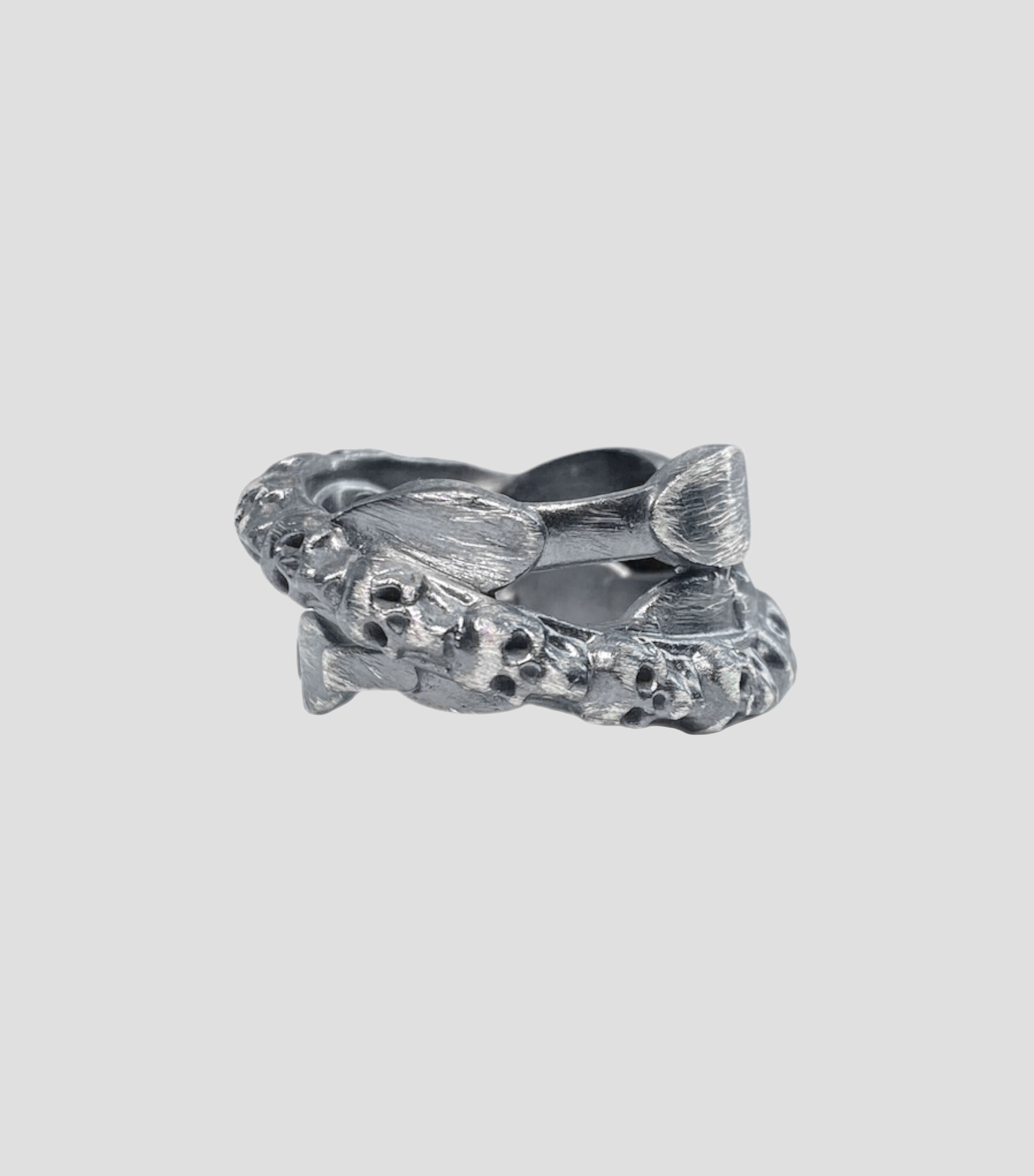 Anillo en plata .925 con calaveras Unisex