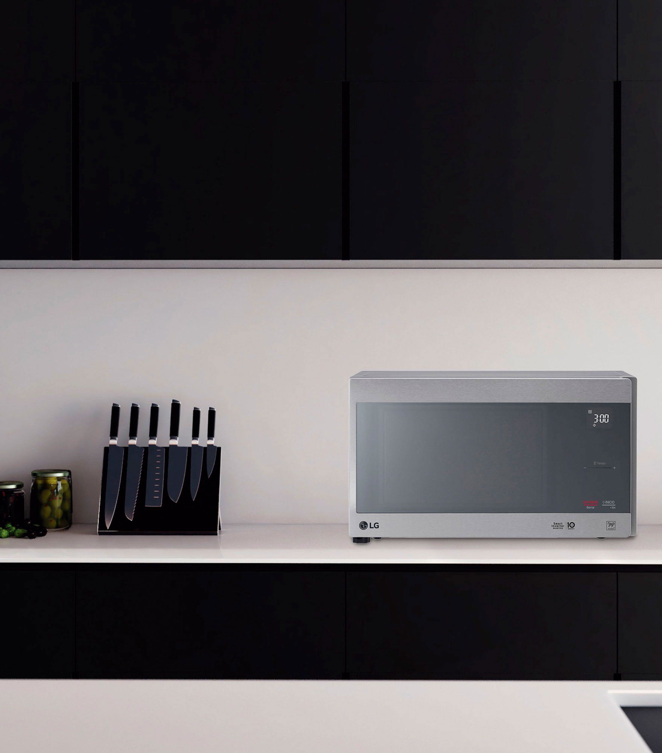 Horno de Microondas Grill NeoChef 1.5 pies MH1596CIR Plata