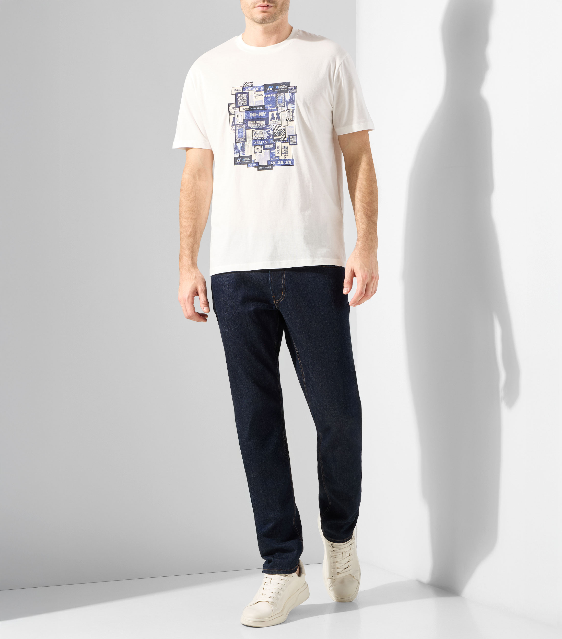 Playera cuello redondo manga corta con estampado Hombre