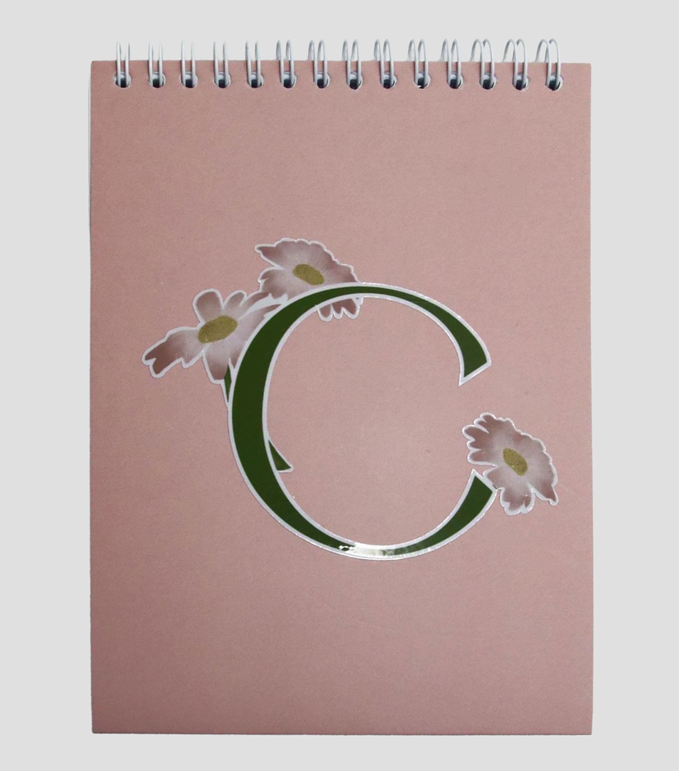 Libreta mediana inicial "C", hojas raya