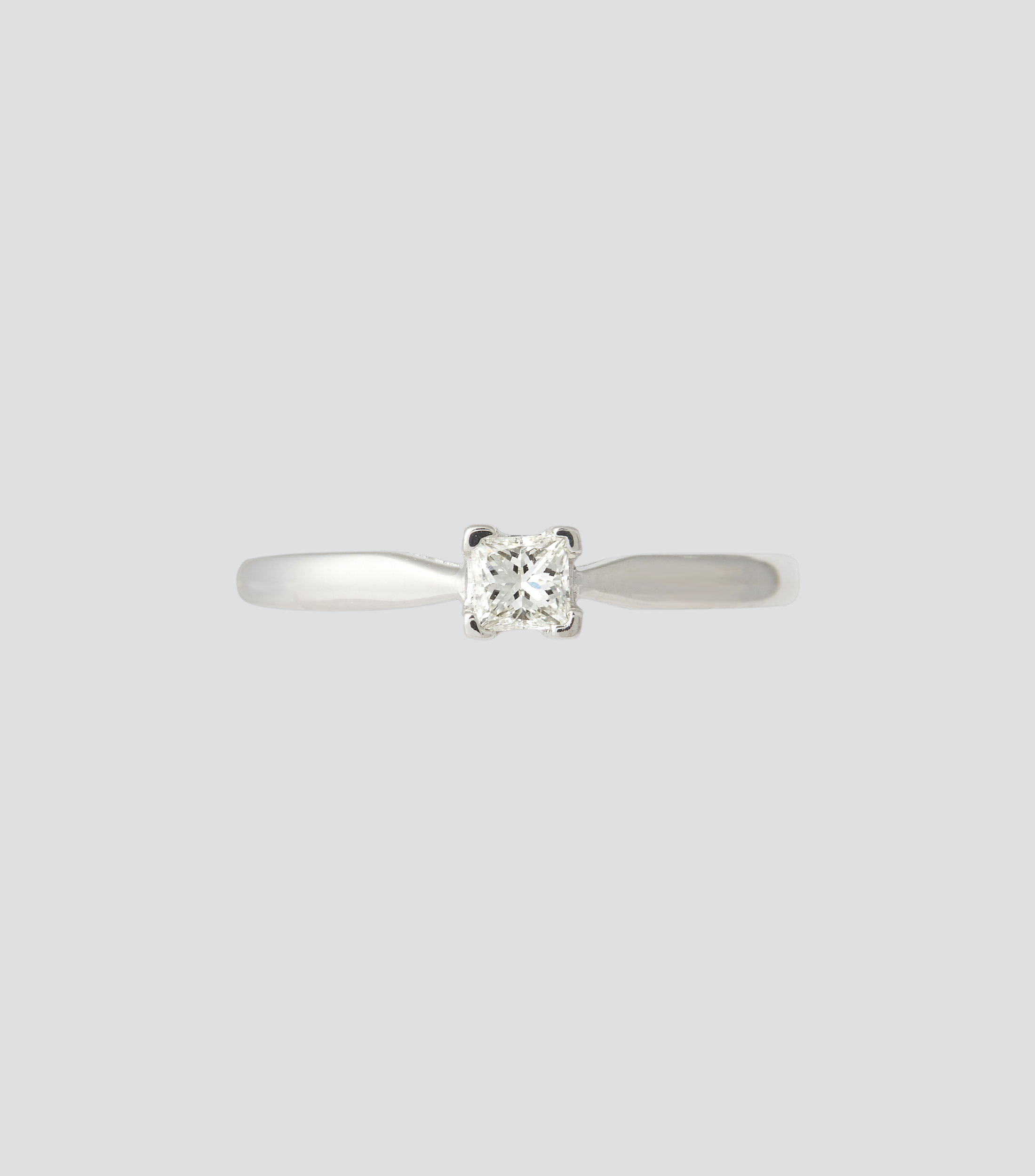Anillo Solitario en oro blanco 14 Kts Mujer
