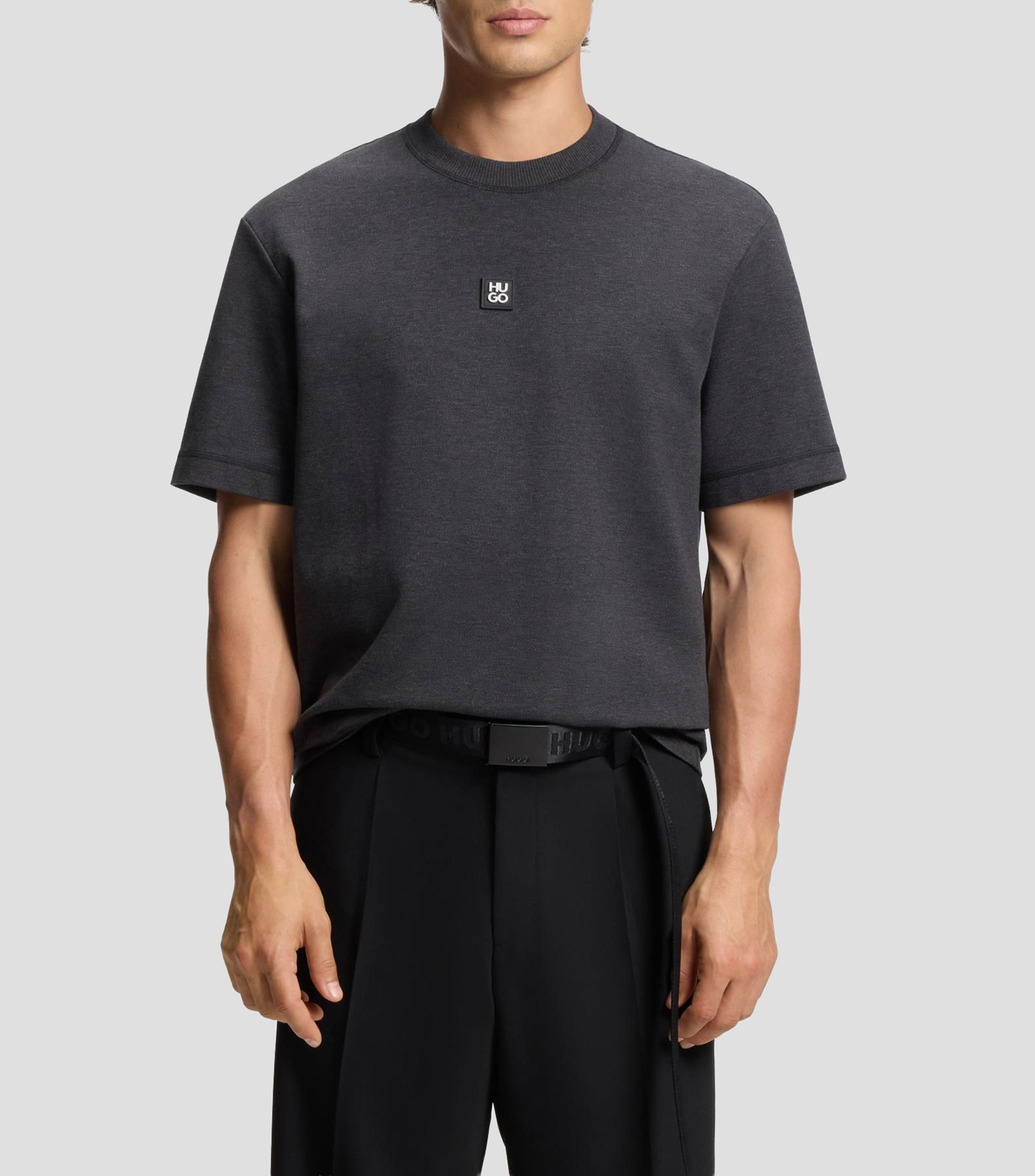 Playera Hugo de algodón con logo apilado Hombre