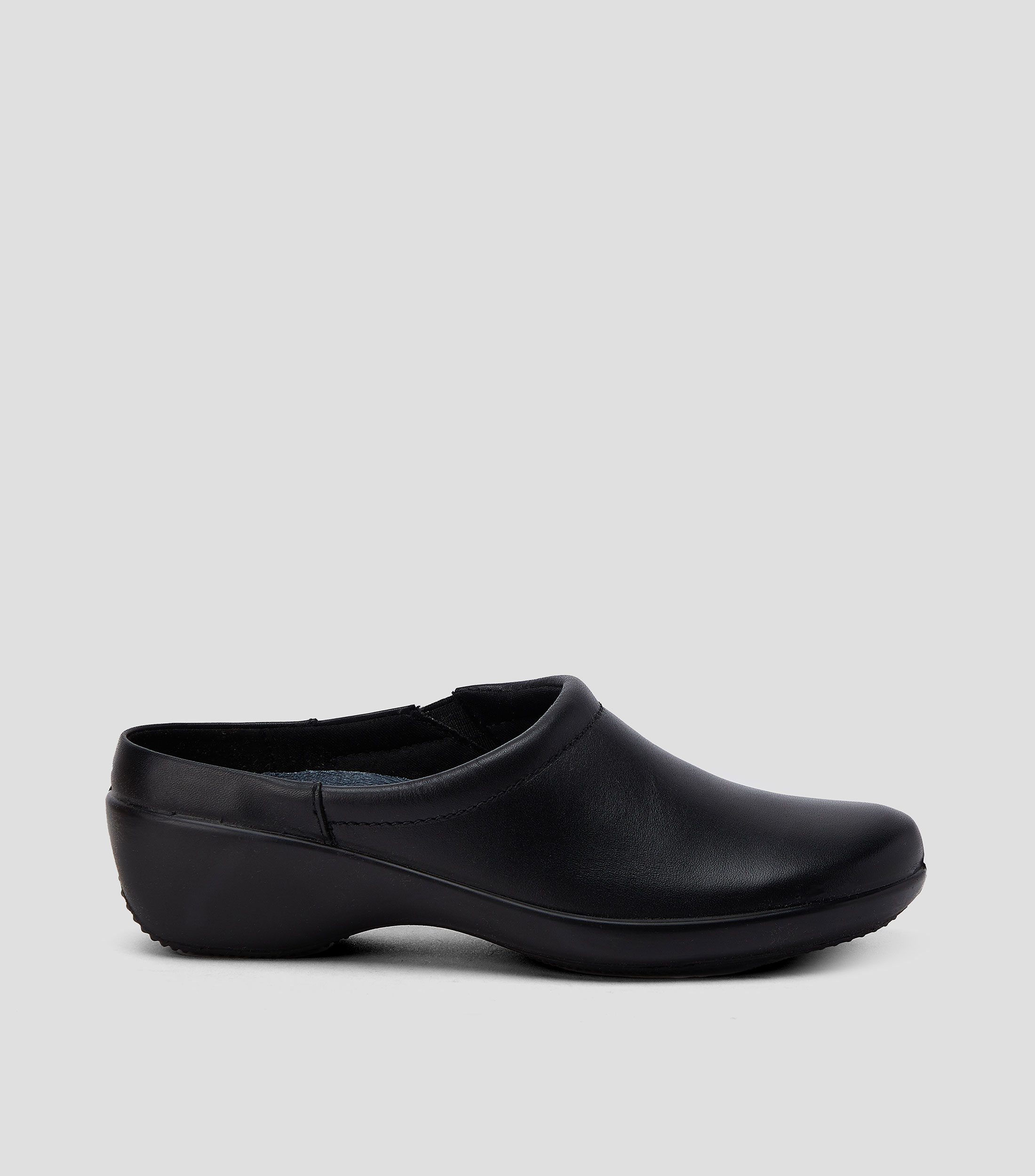 Zuecos Negros en Piel Mujer