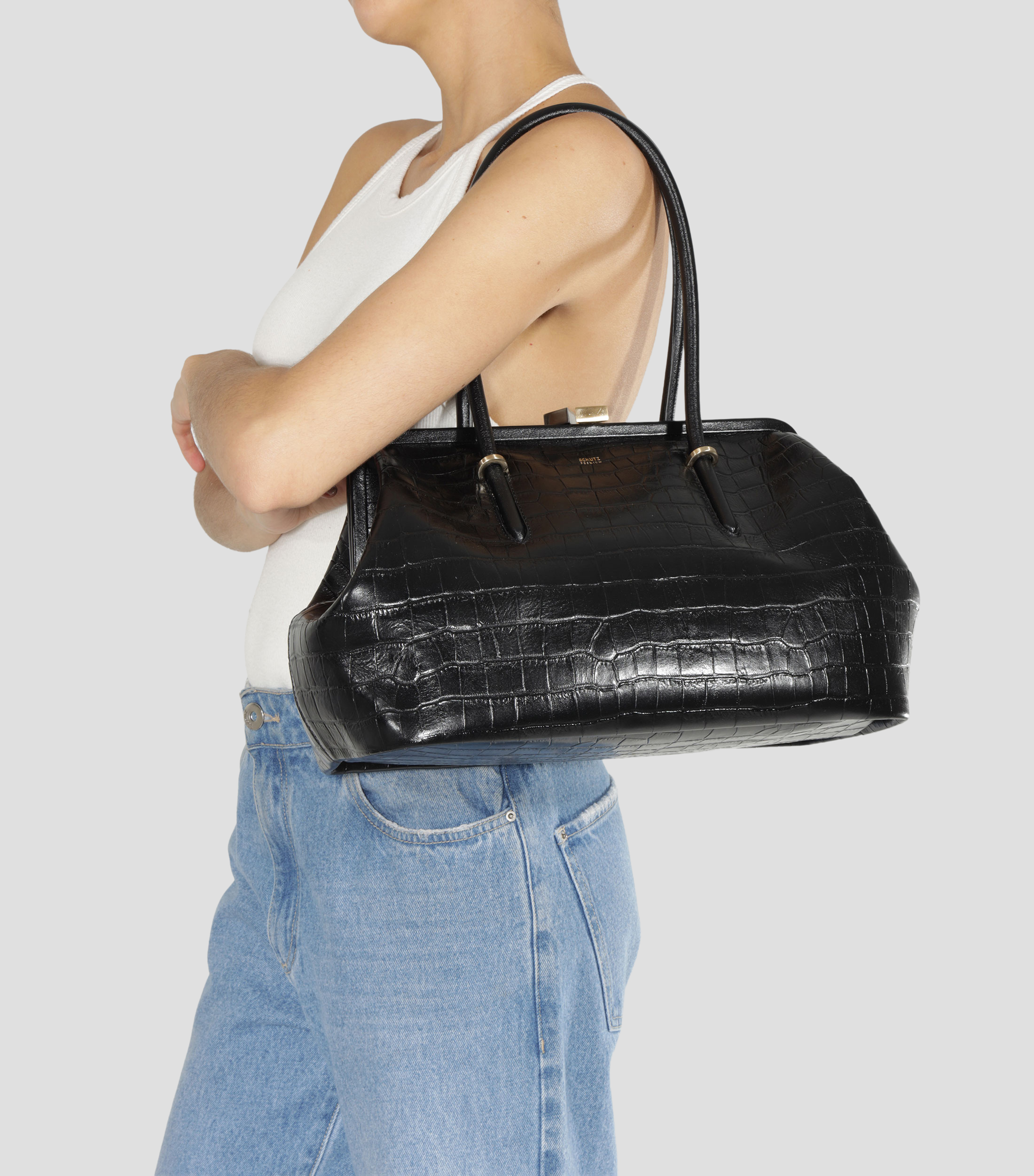 Bolsa shoulder negra en piel Mujer