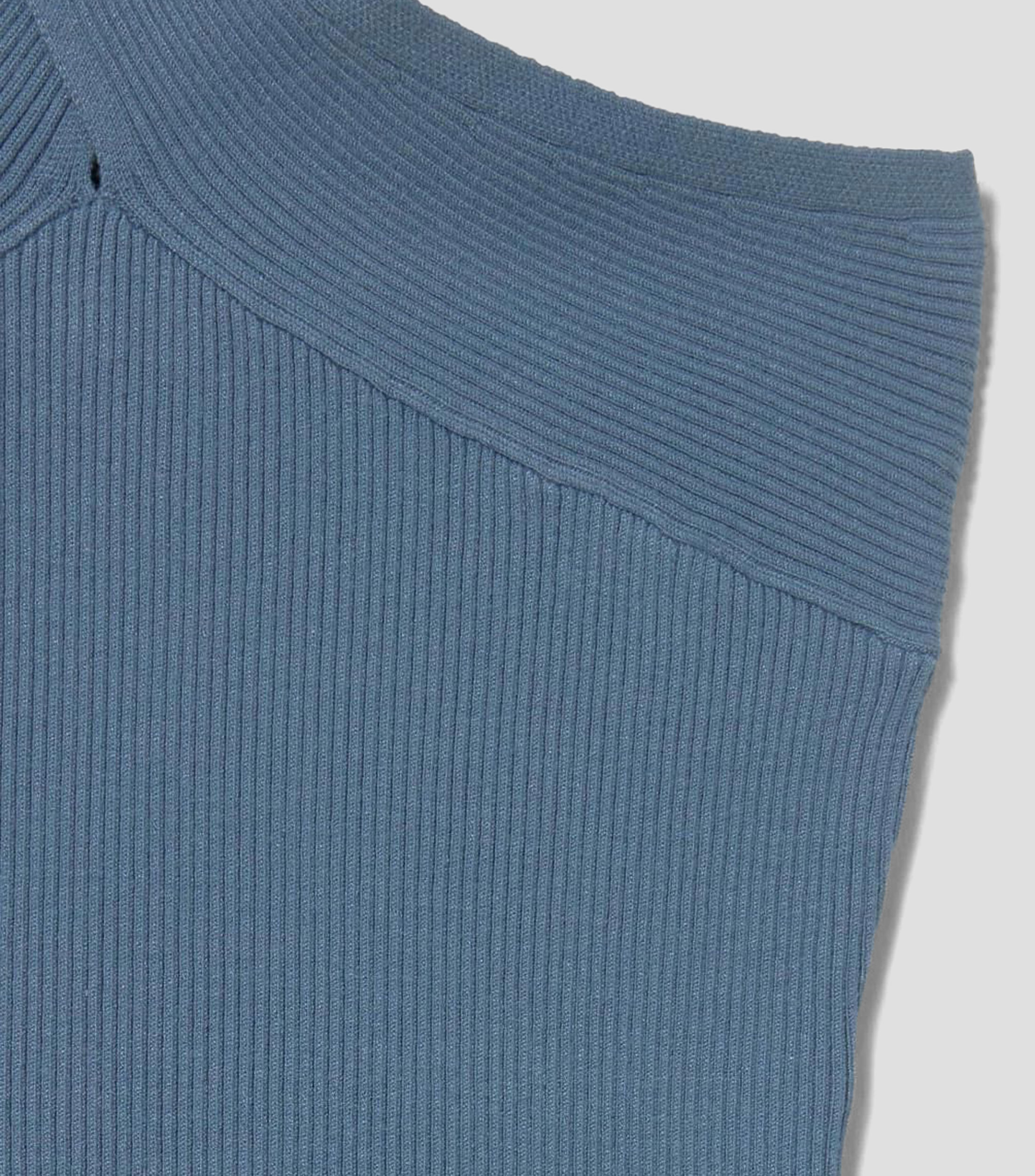 Blusa lisa sin mangas Mujer