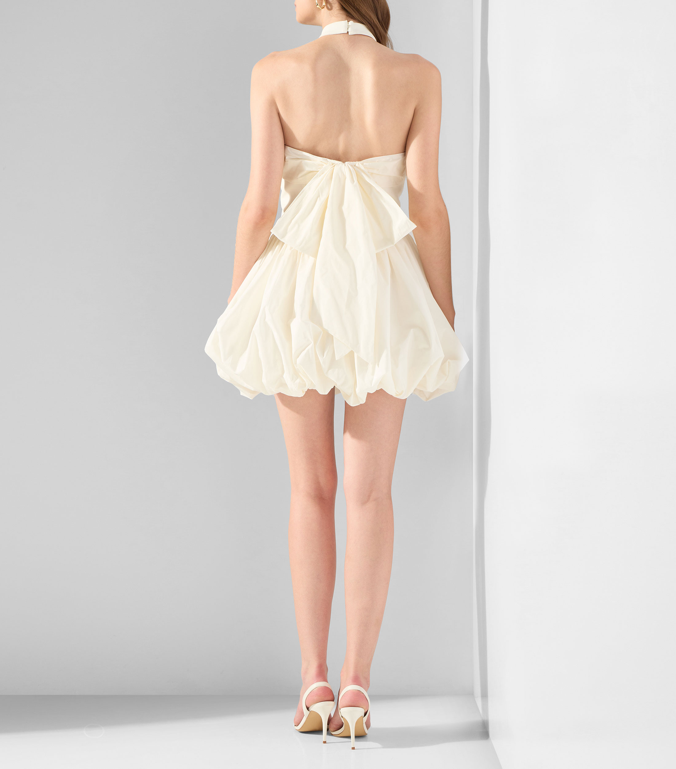 Vestido corto liso Mujer