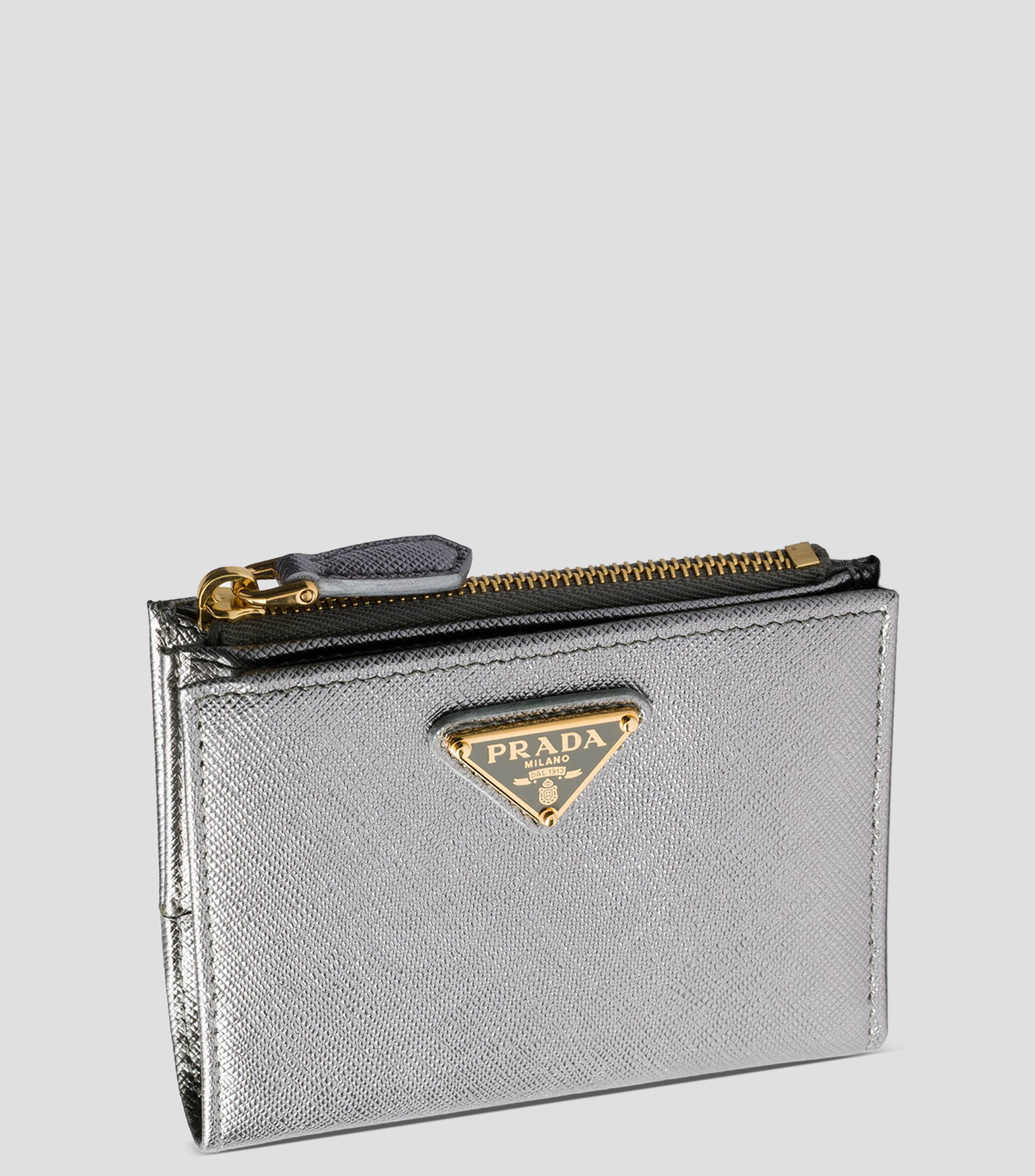 Cartera en piel con detalle texturizado Mujer