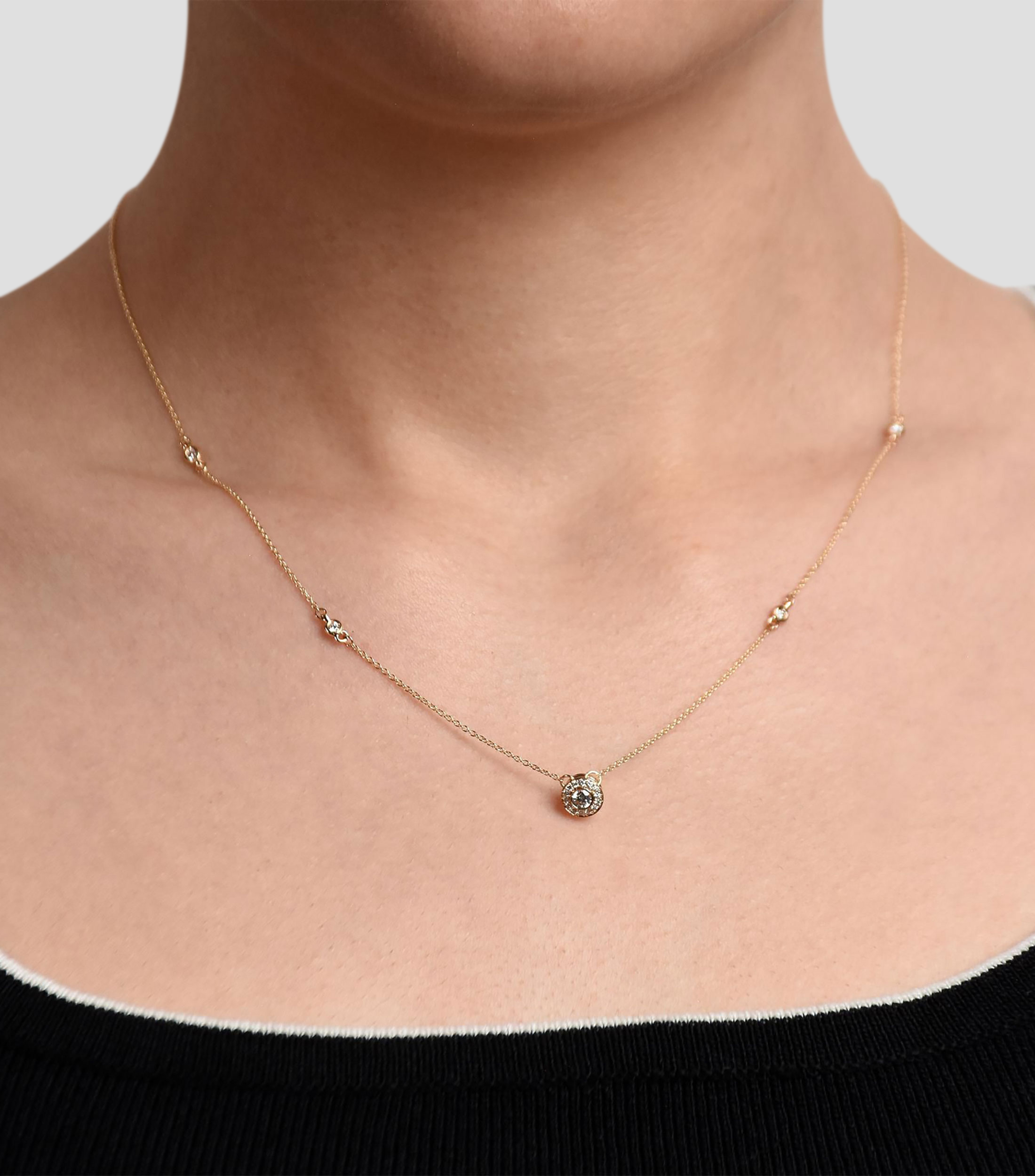 Gargantilla en oro amarillo de 14 kilates con diamante Mujer
