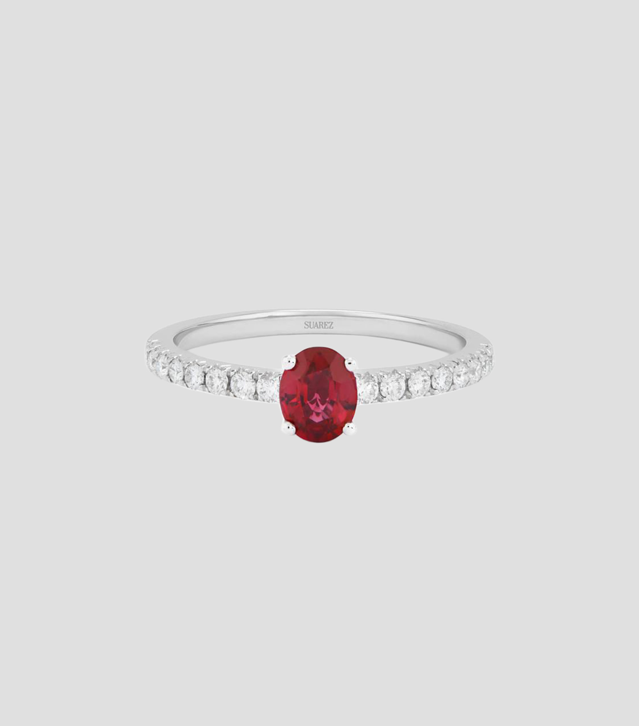Anillo en Oro blanco de 18 Kilates con Rubí Mujer