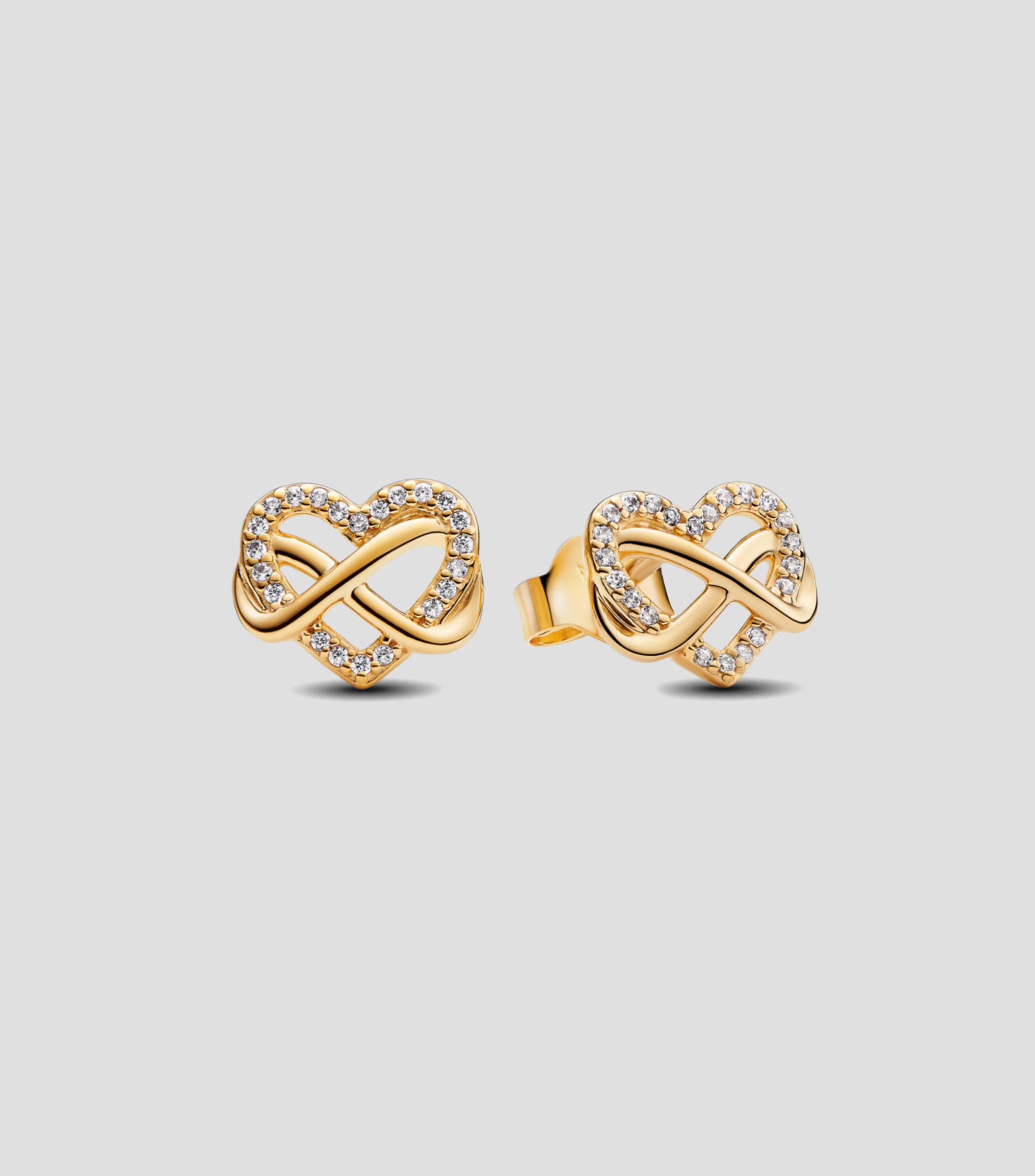 Aretes de Boton Corazon Infinito Pandora Moments Mujer