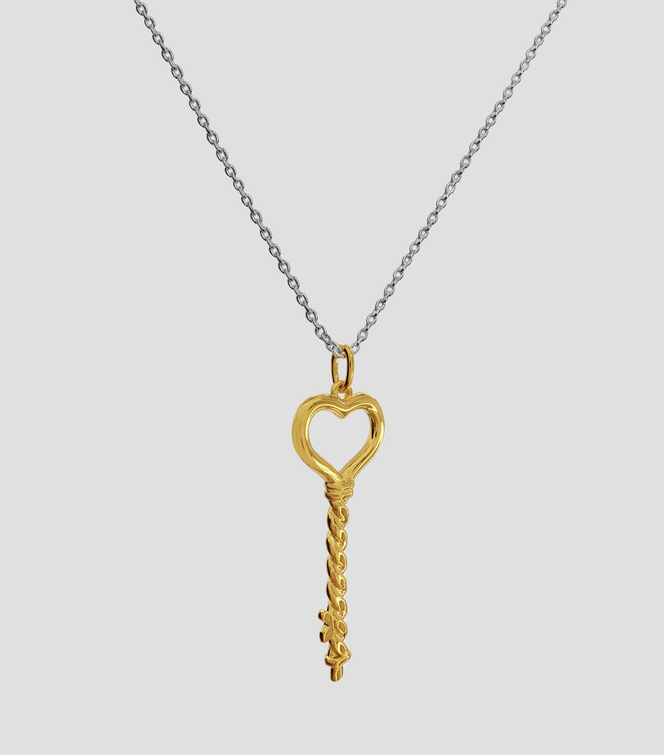 Dije en Plata .925 Llave de Corazón Mujer
