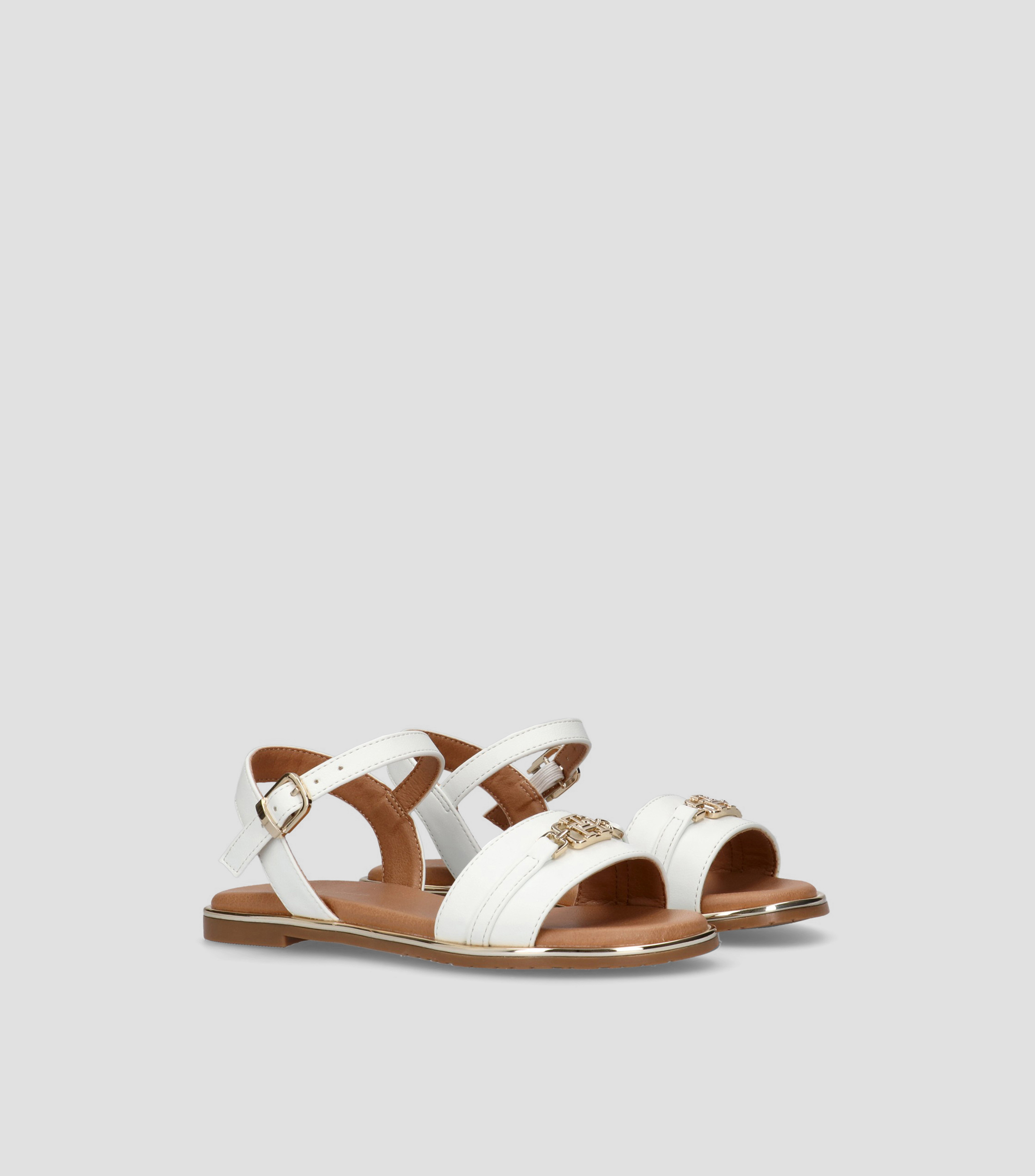 Sandalias planas con cintas Nina