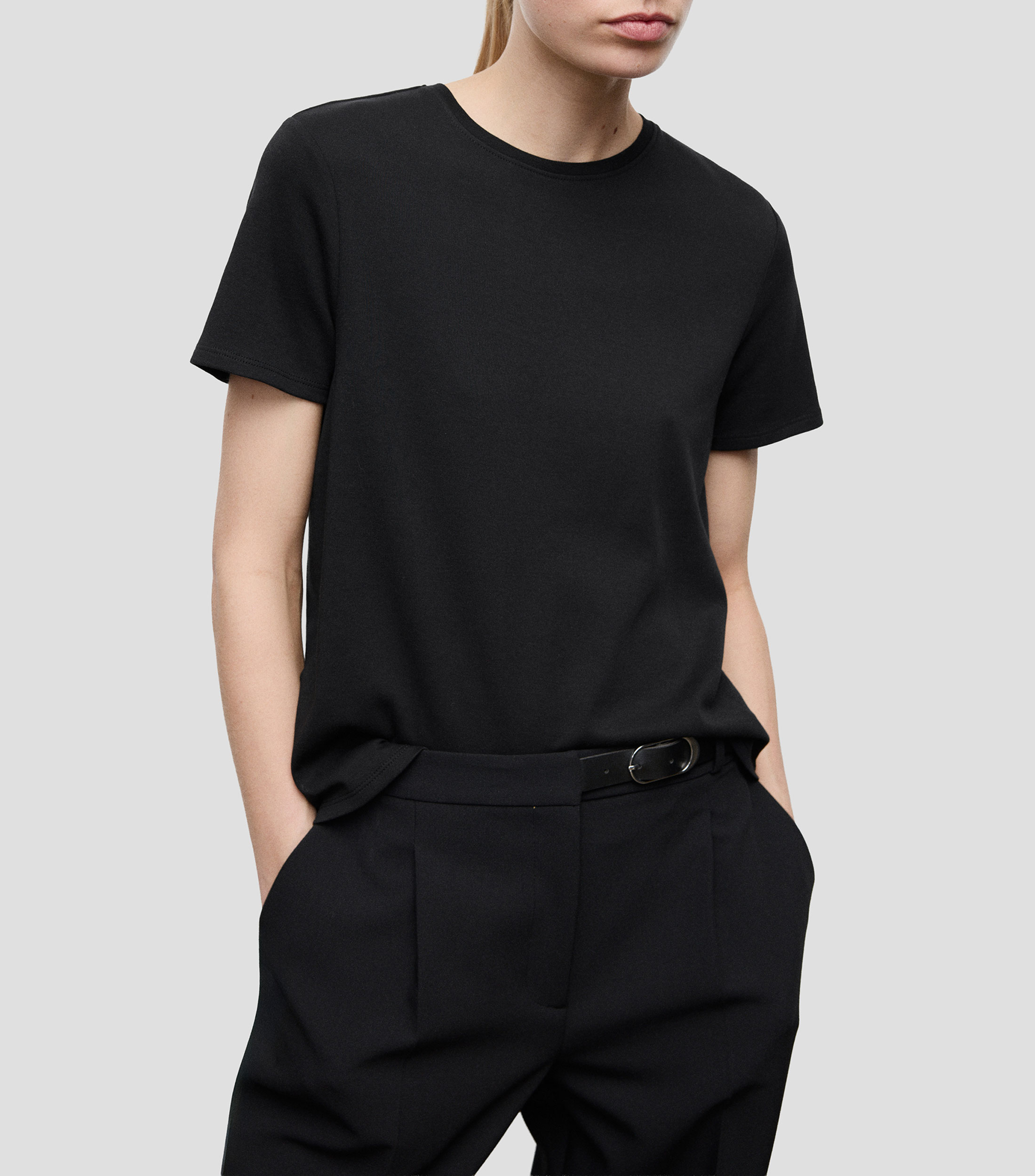 Playera cuello redondo manga corta lisa Mujer