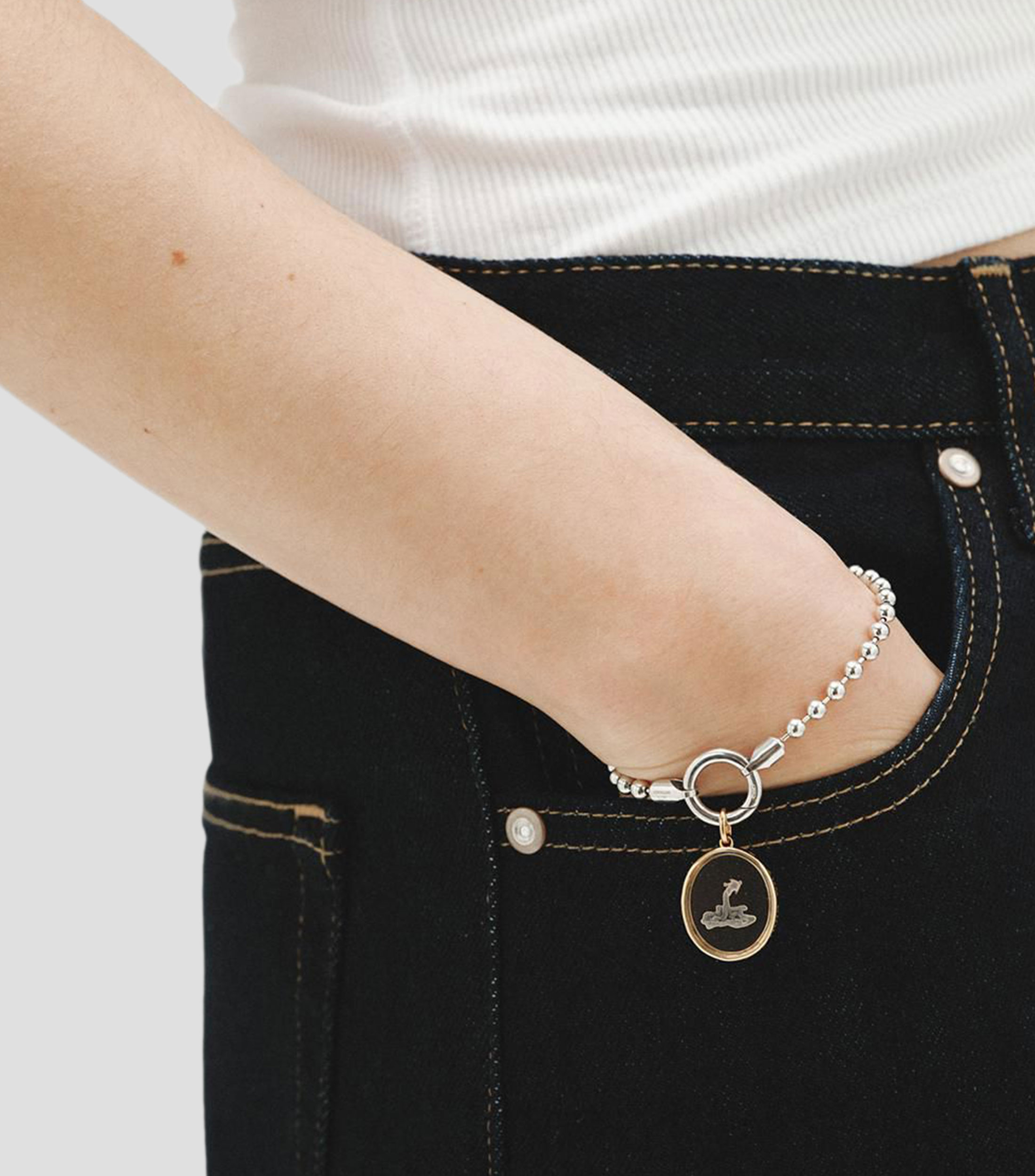 Charm en Plata Mujer