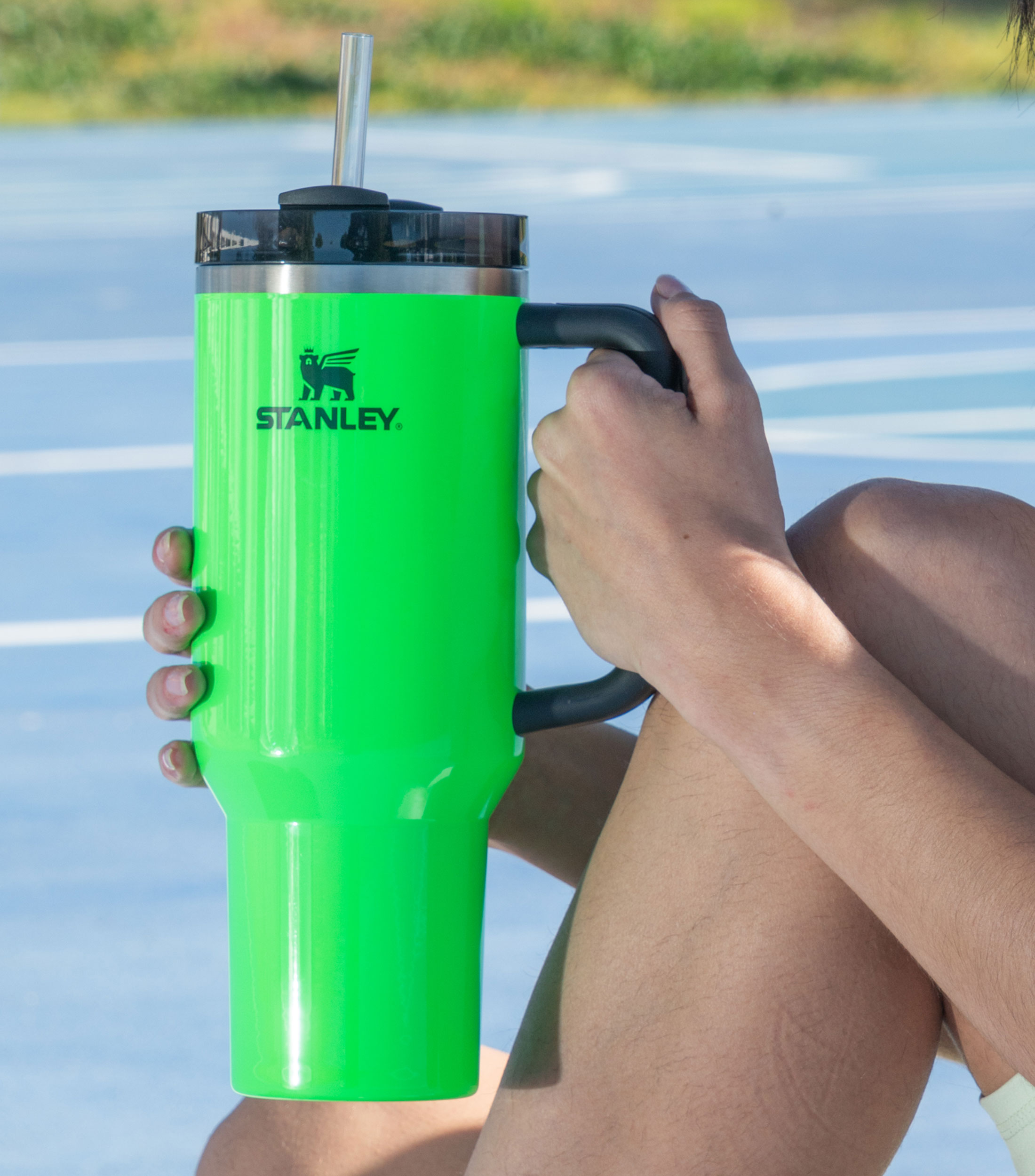 Termo Stanley Quencher Verde Neón en Acero inoxidable con Popote, 1.18 L