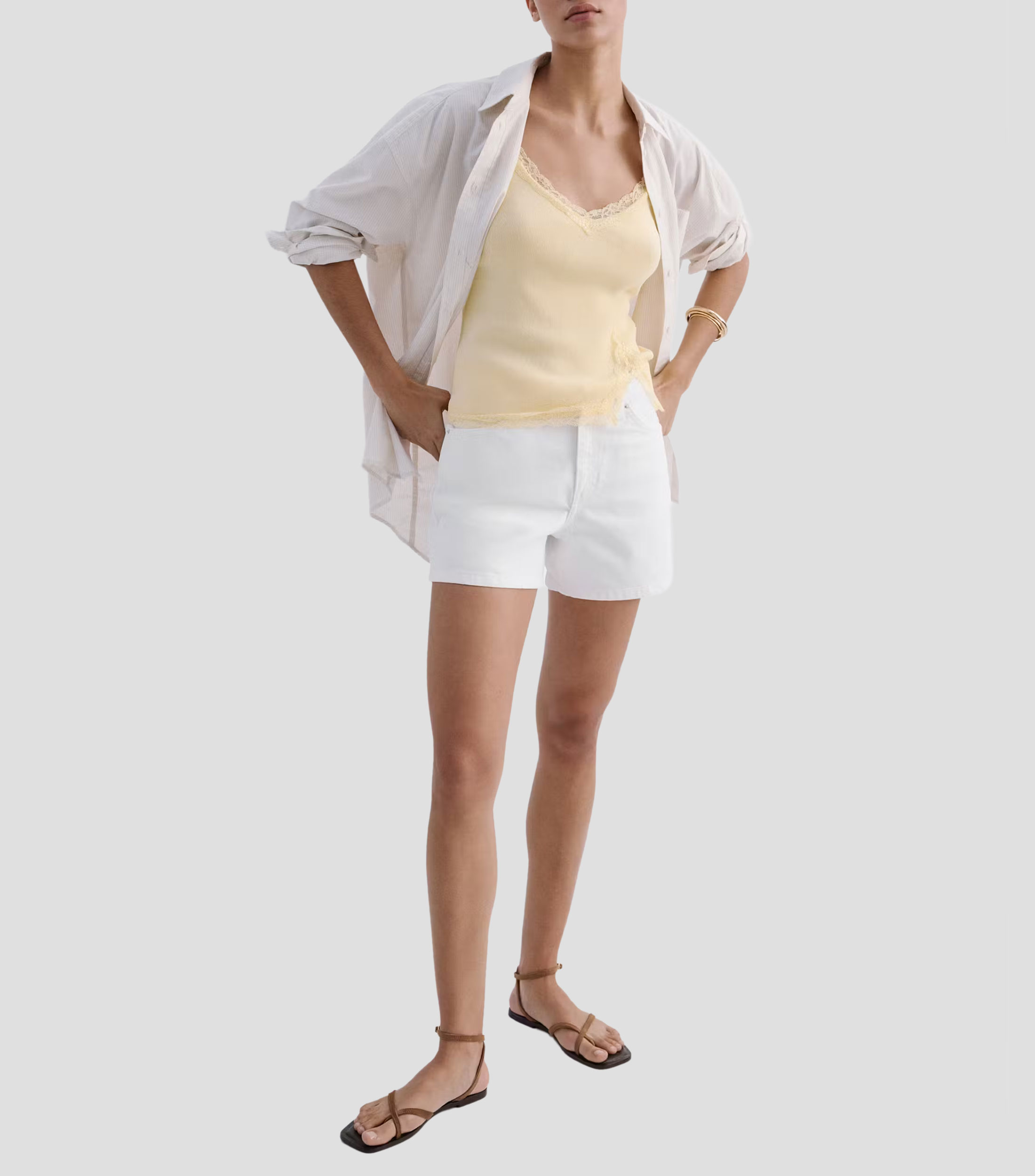 Short liso Mujer