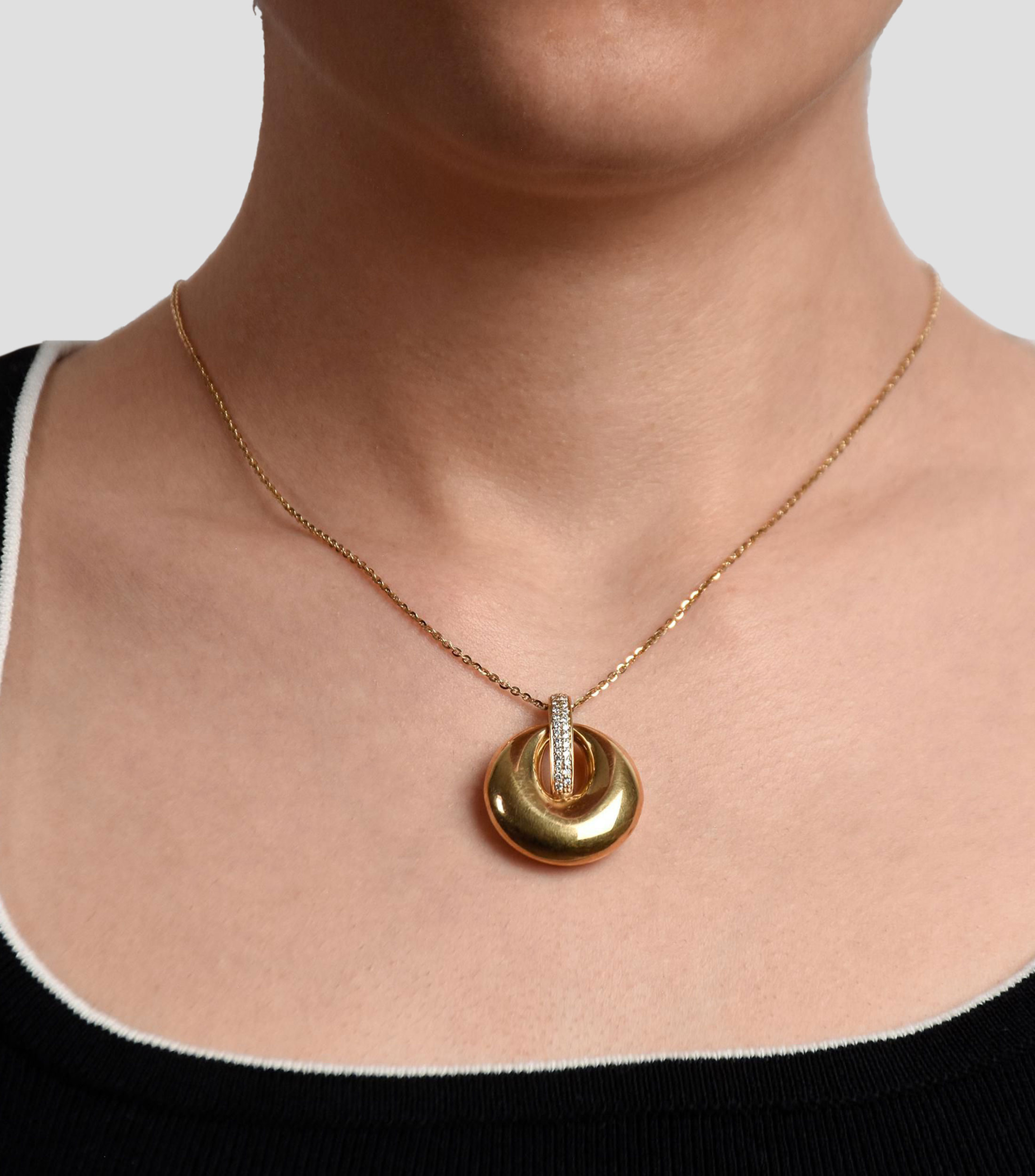 Gargantilla en oro amarillo de 14 kilates con diamante Mujer