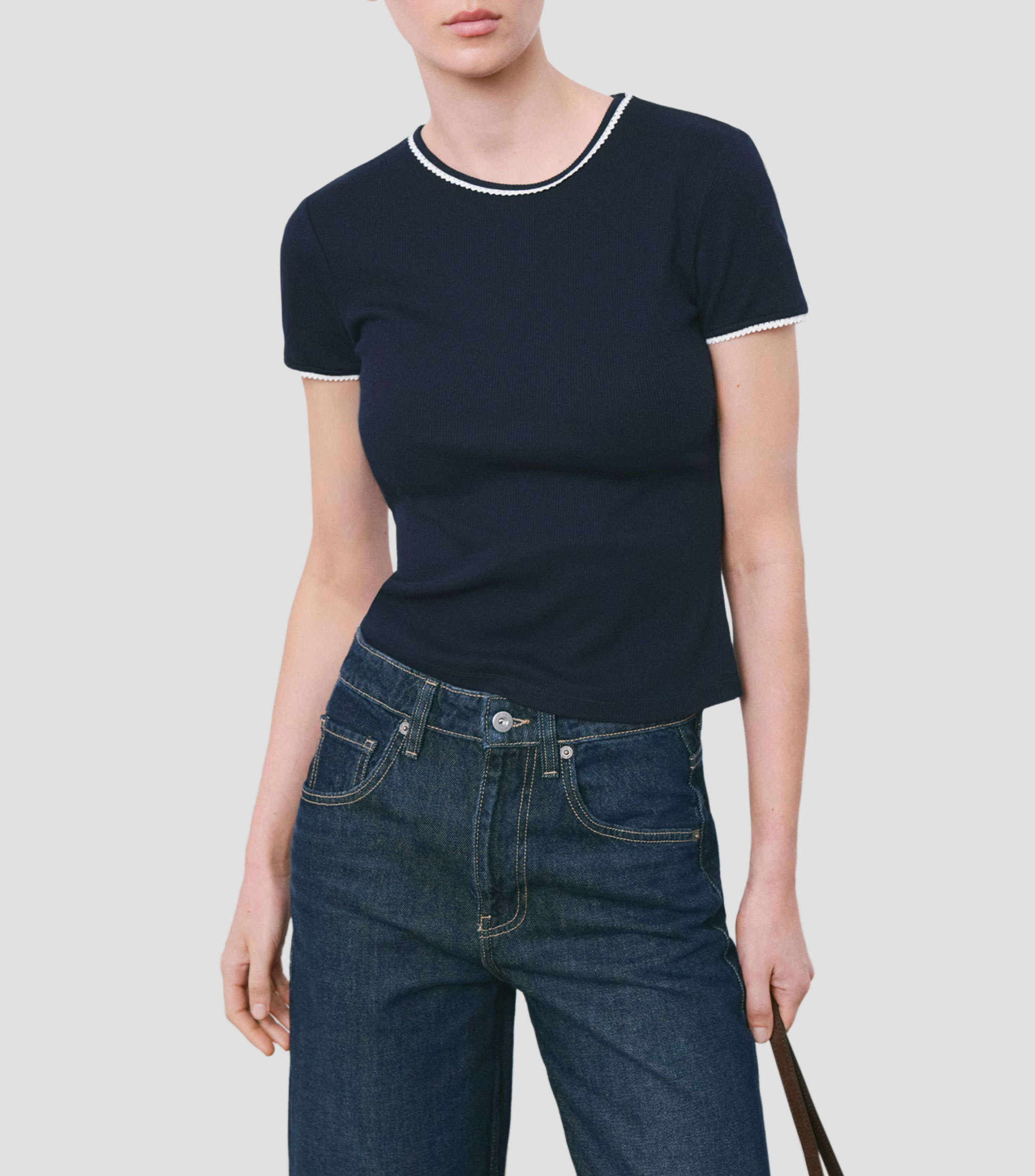 Playera cuello redondo manga corta lisa Mujer