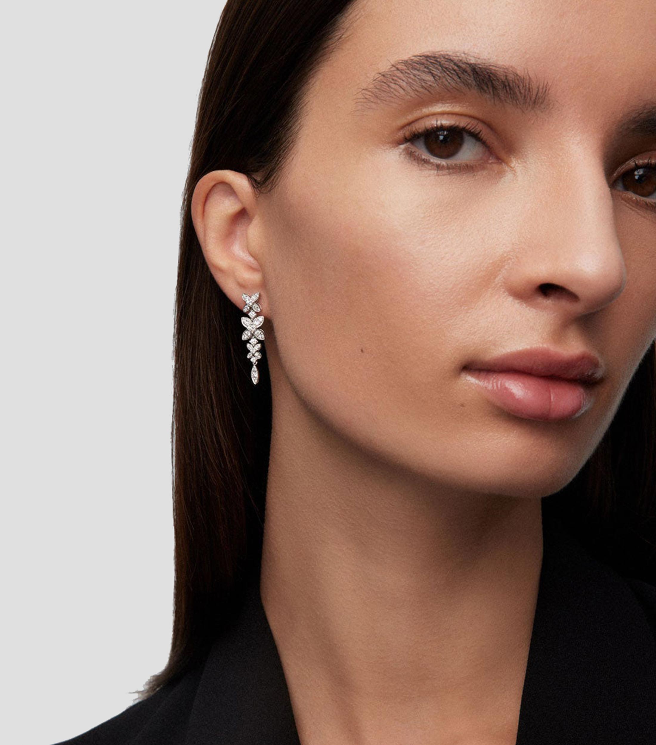 Pendientes en Oro blanco de 18 Kilates Daphne Mujer