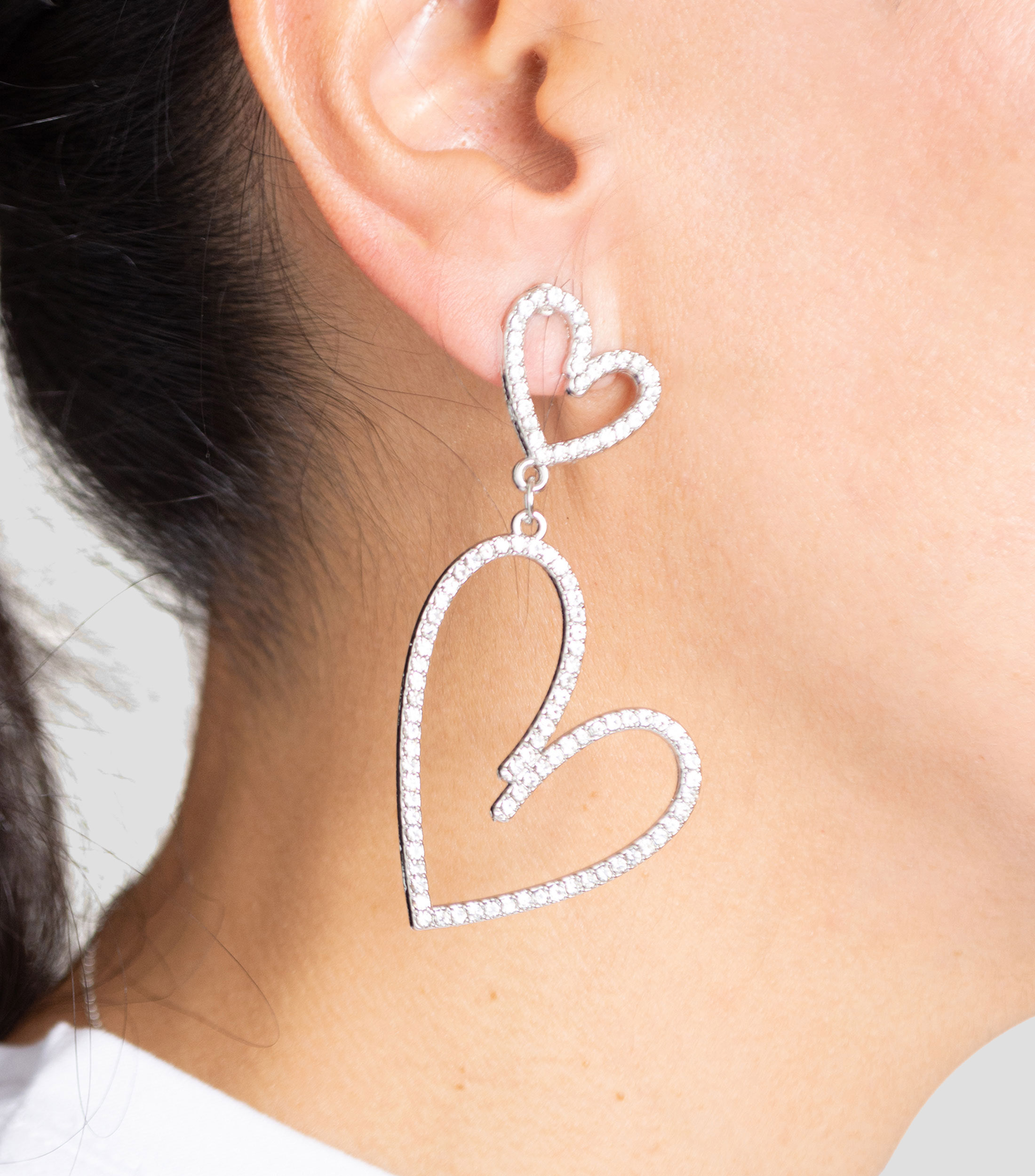 Aretes en Forma de 2 Corazones con Cristales, Mujer