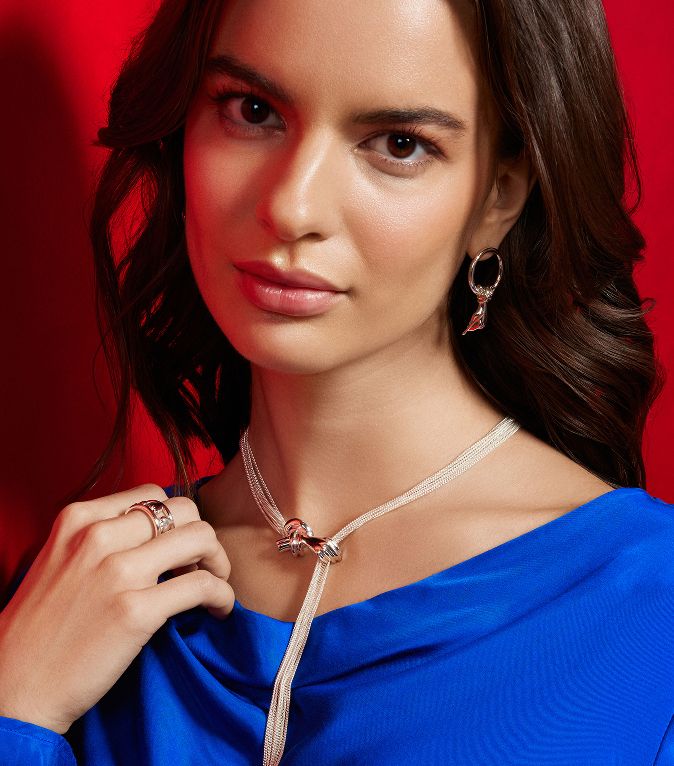Anillo en plata con corazones Mujer