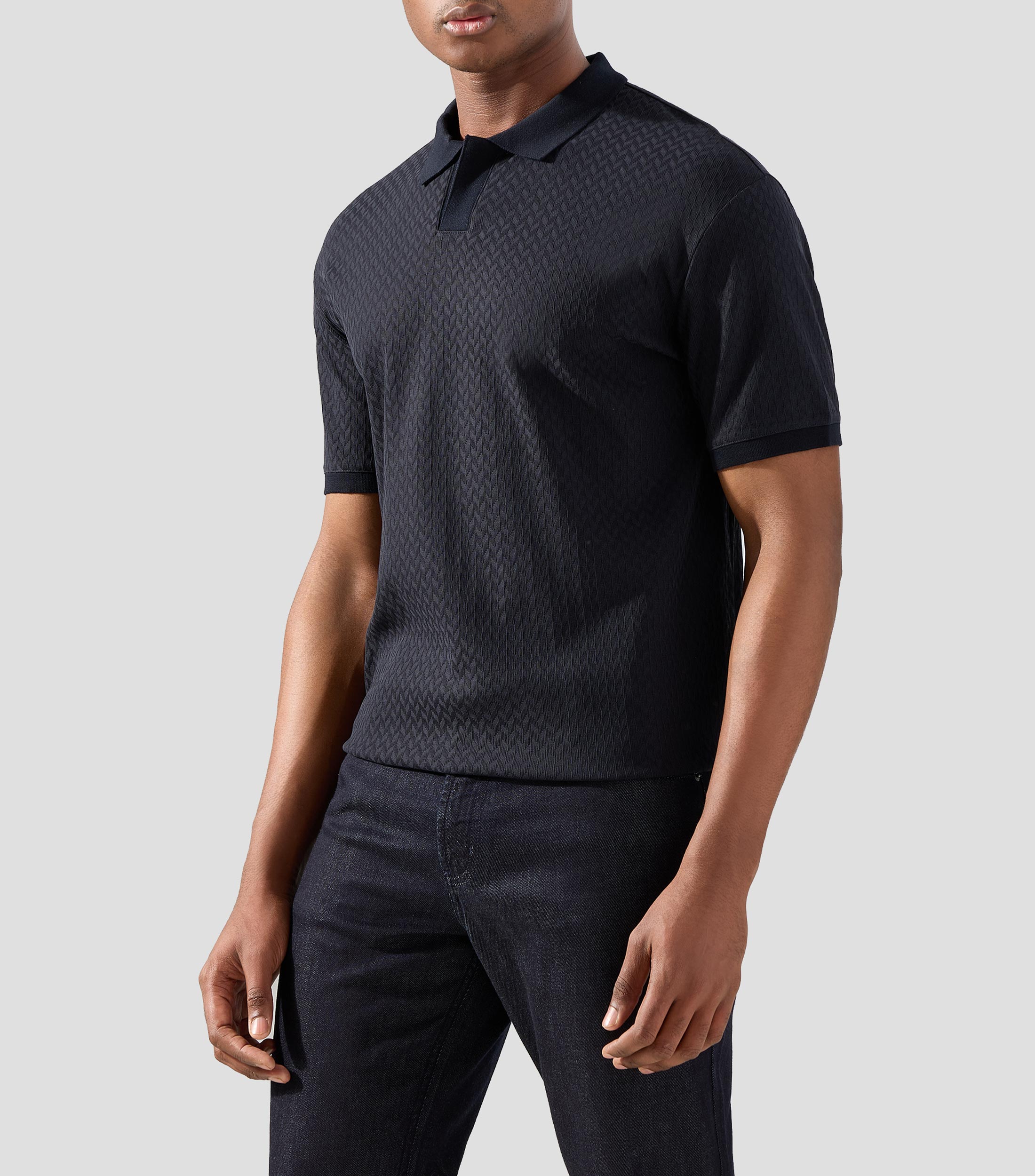 Playera tipo polo manga corta con microdiseños Hombre