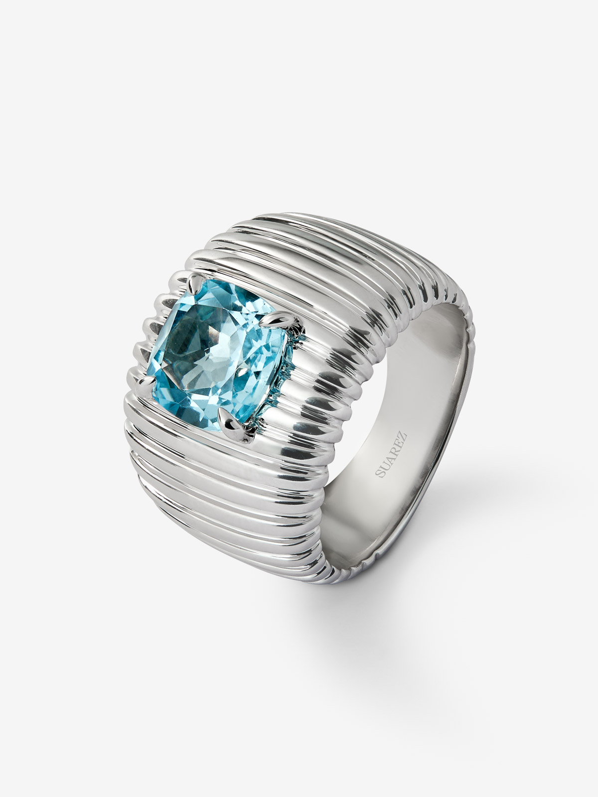 Anillo gallonado en Plata .925 con topacio Sky Mujer