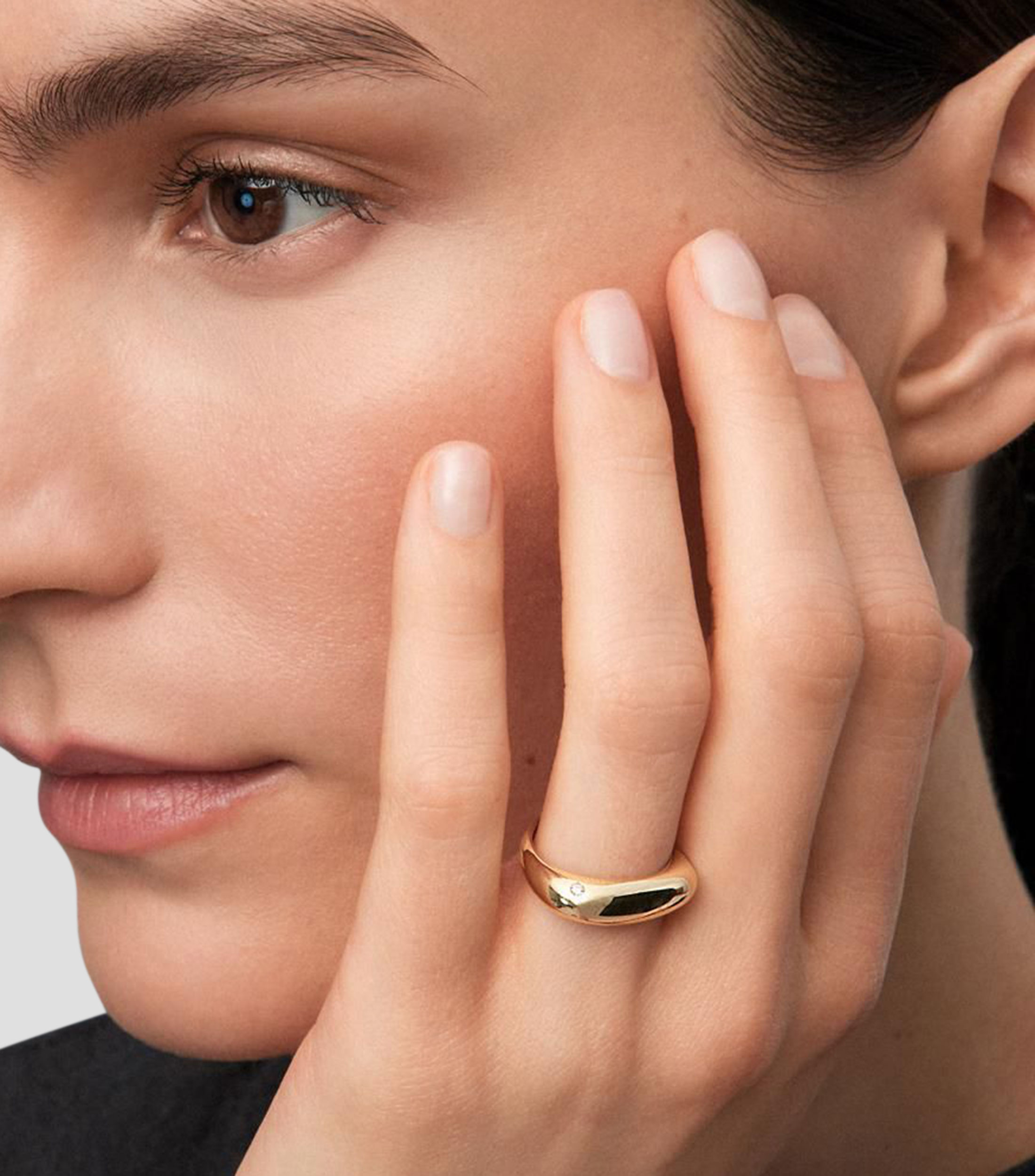 Anillo en oro amarillo Suave con diamante Mujer