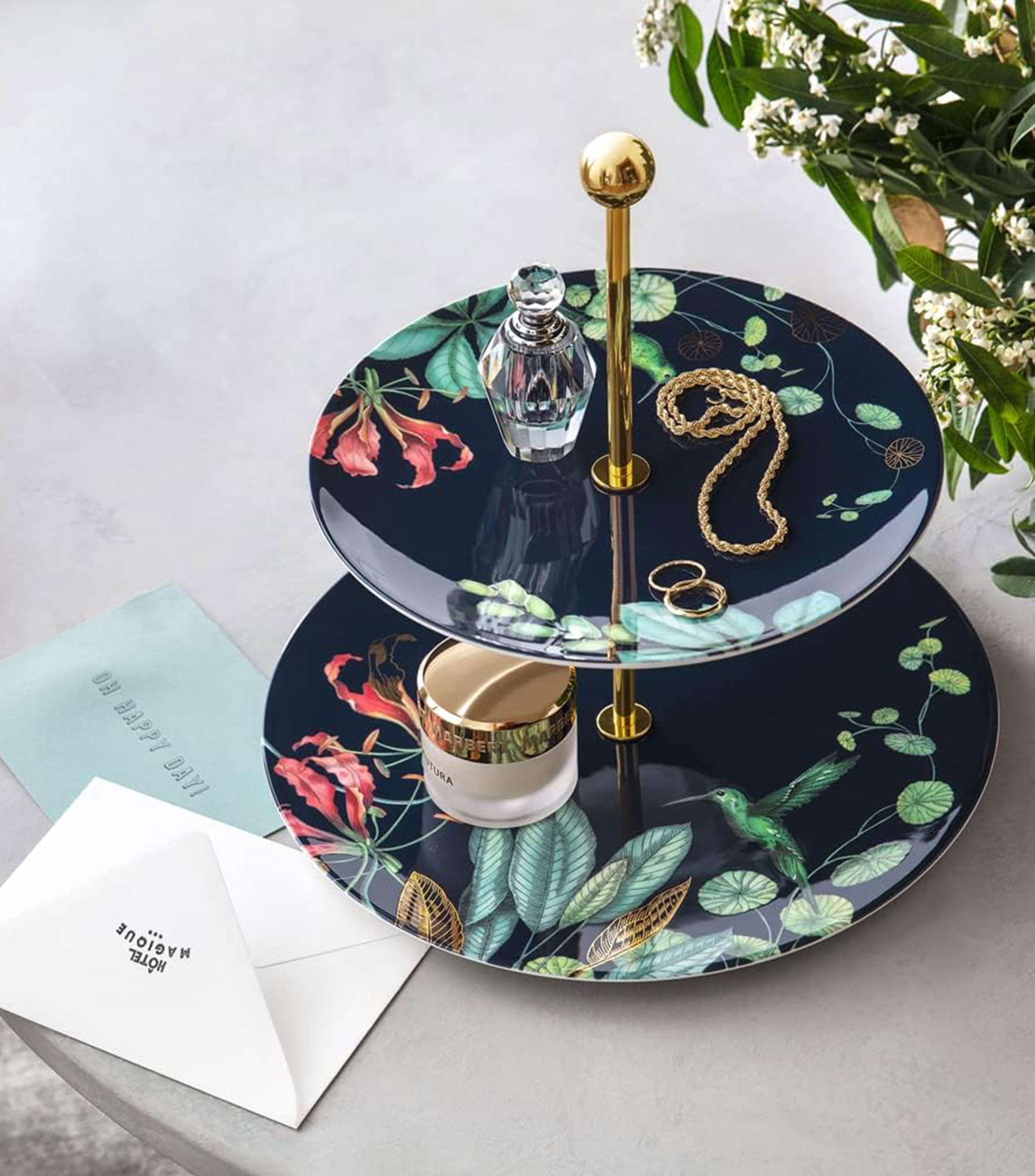 Avarua Gifts Tray Stand