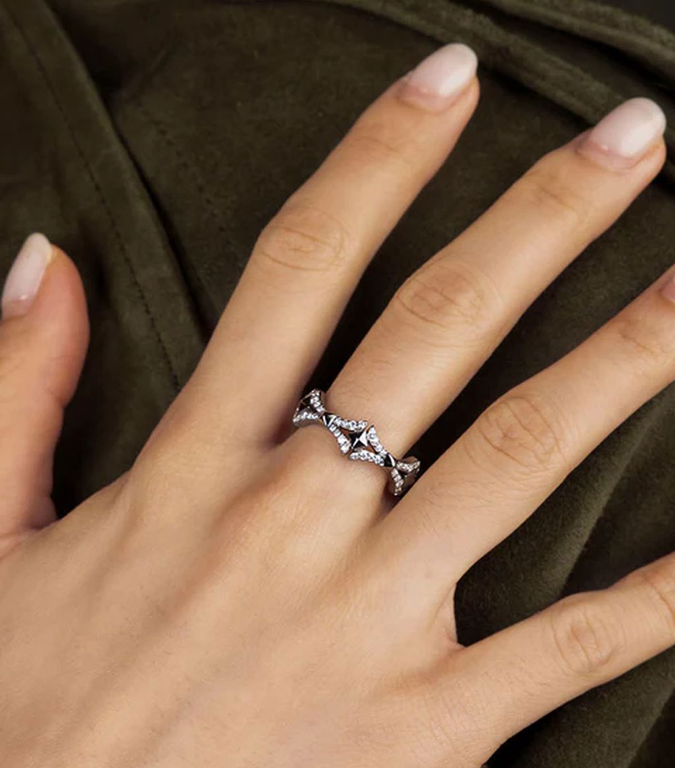Anillo en plata de primera ley cruz Mujer