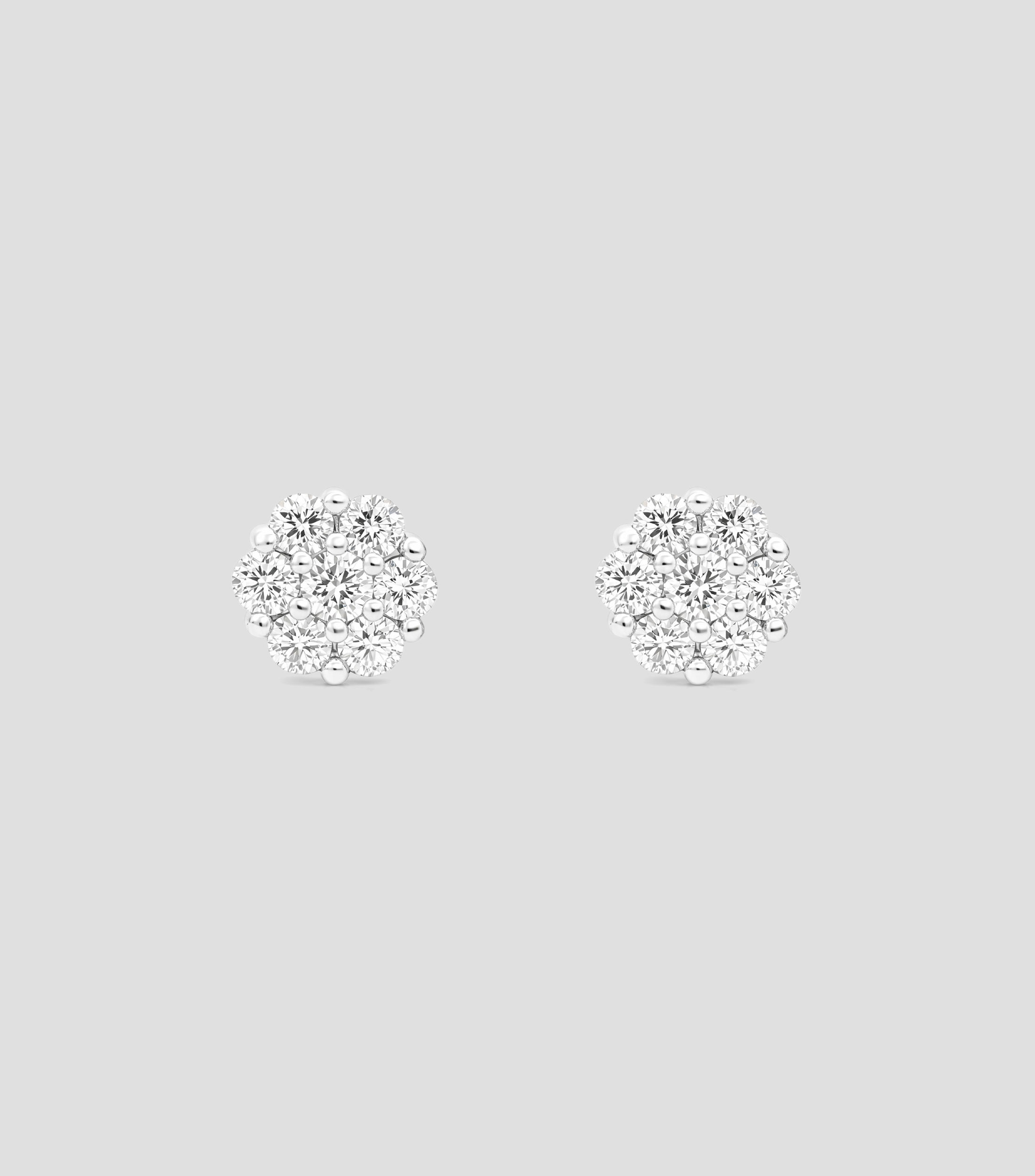 Aretes en Oro blanco de 14 Kilates con diamantes Mujer